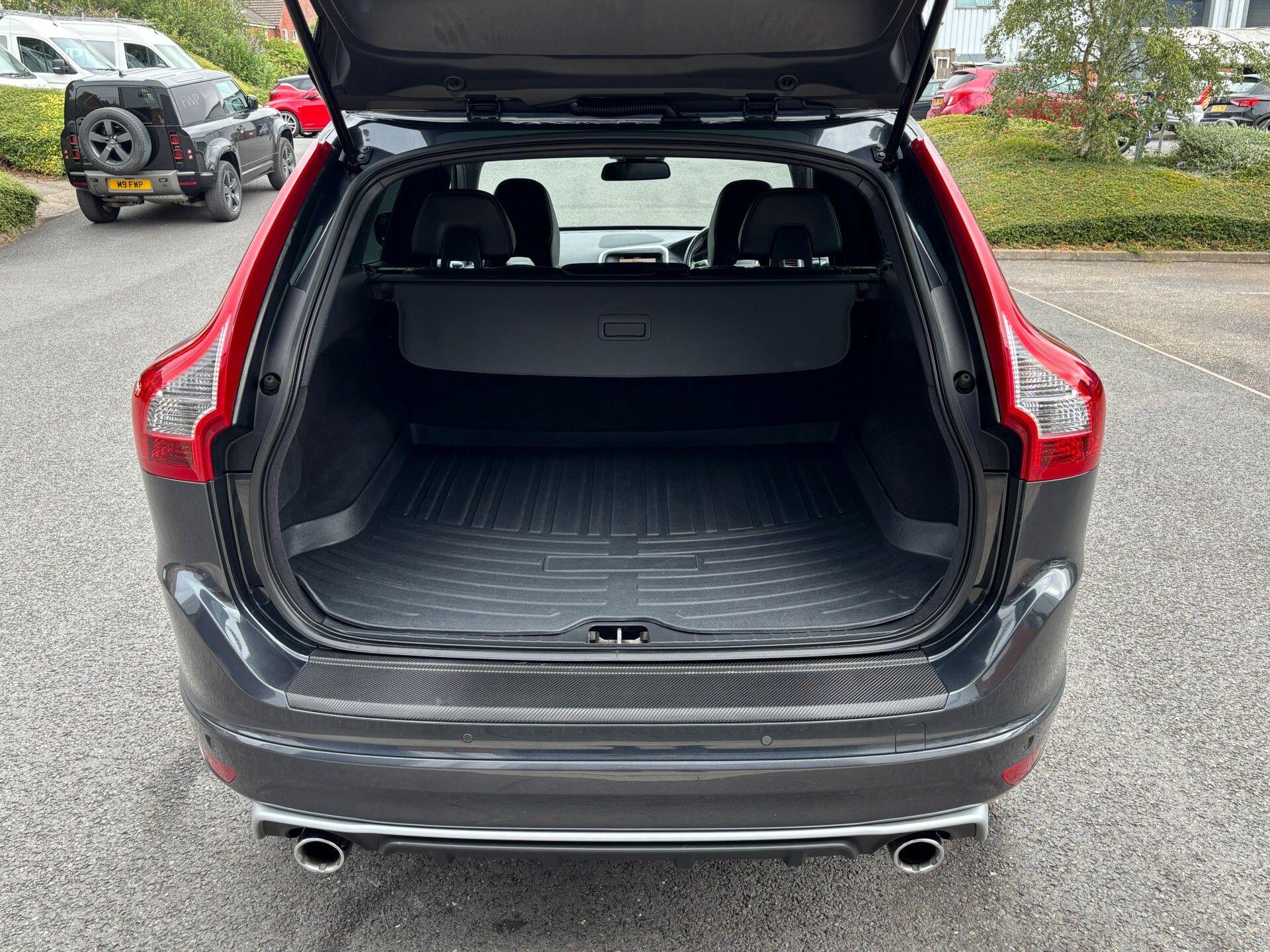 Volvo XC60 view 33