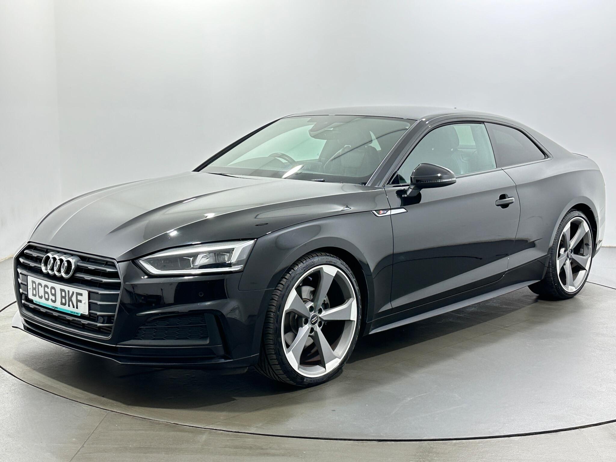 Audi A5 view 4
