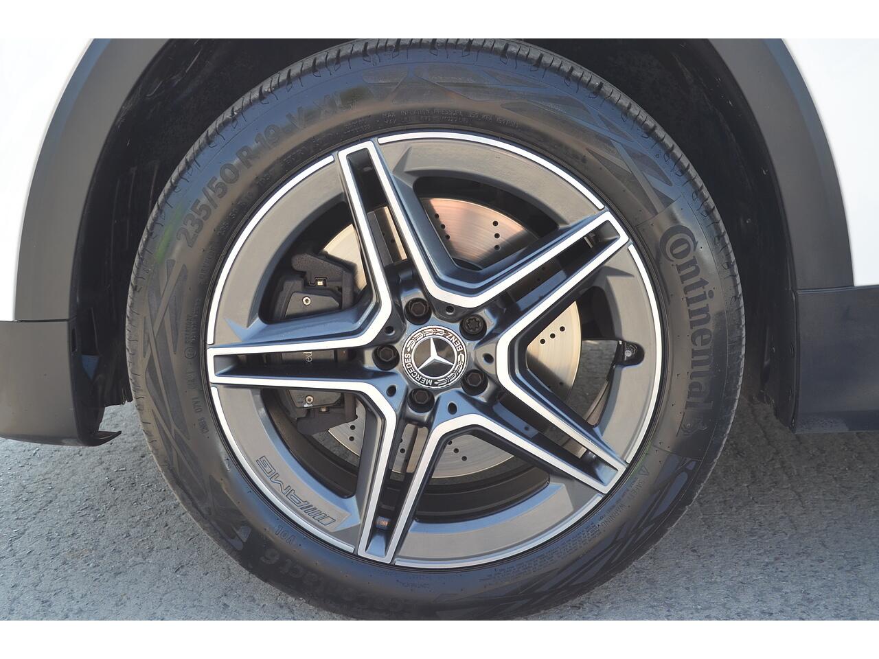 Mercedes-Benz GLB view 38