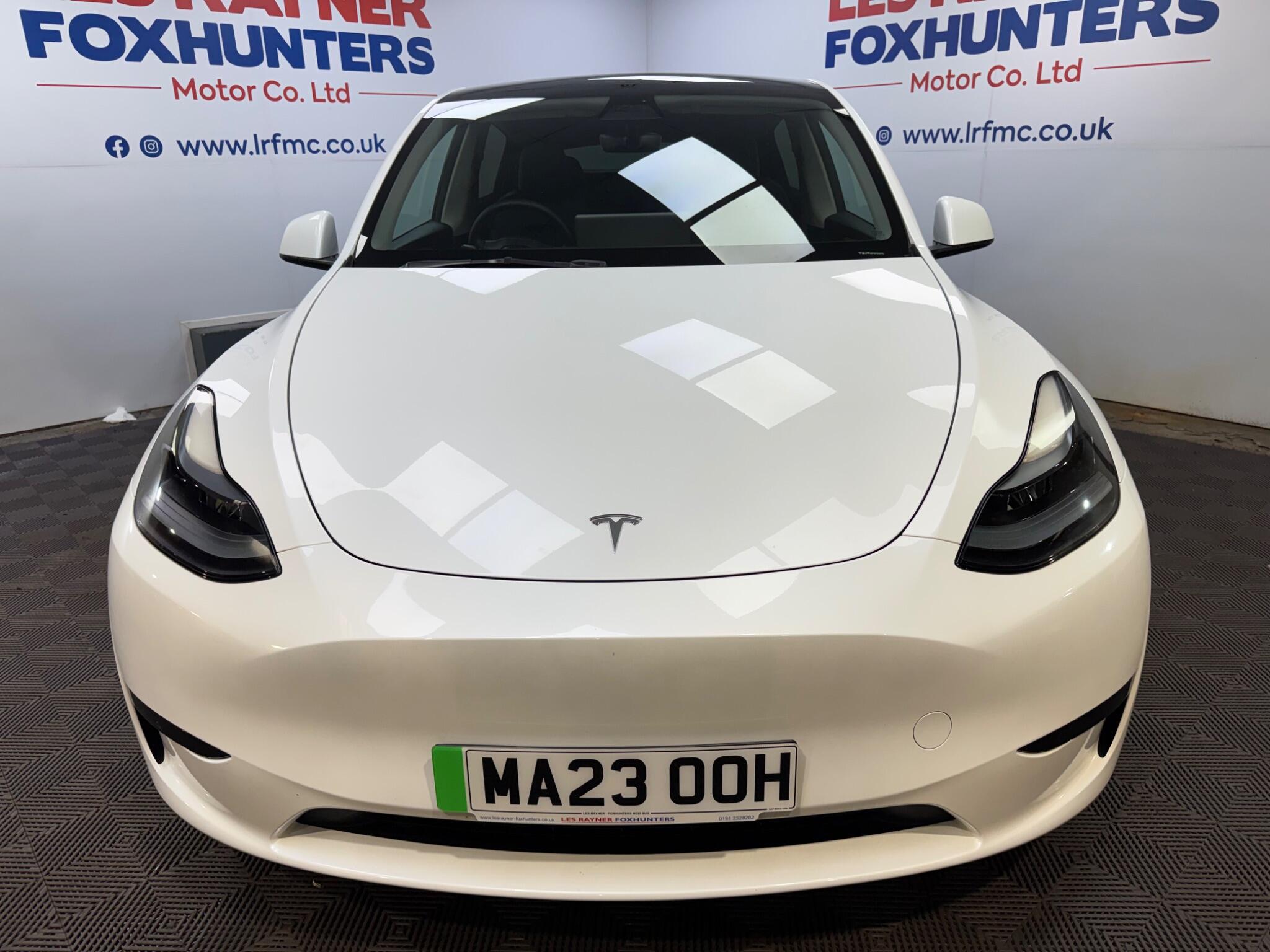 Tesla Model Y view 5
