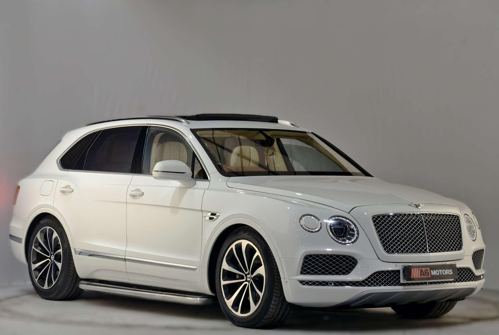 Bentley Bentayga view 11