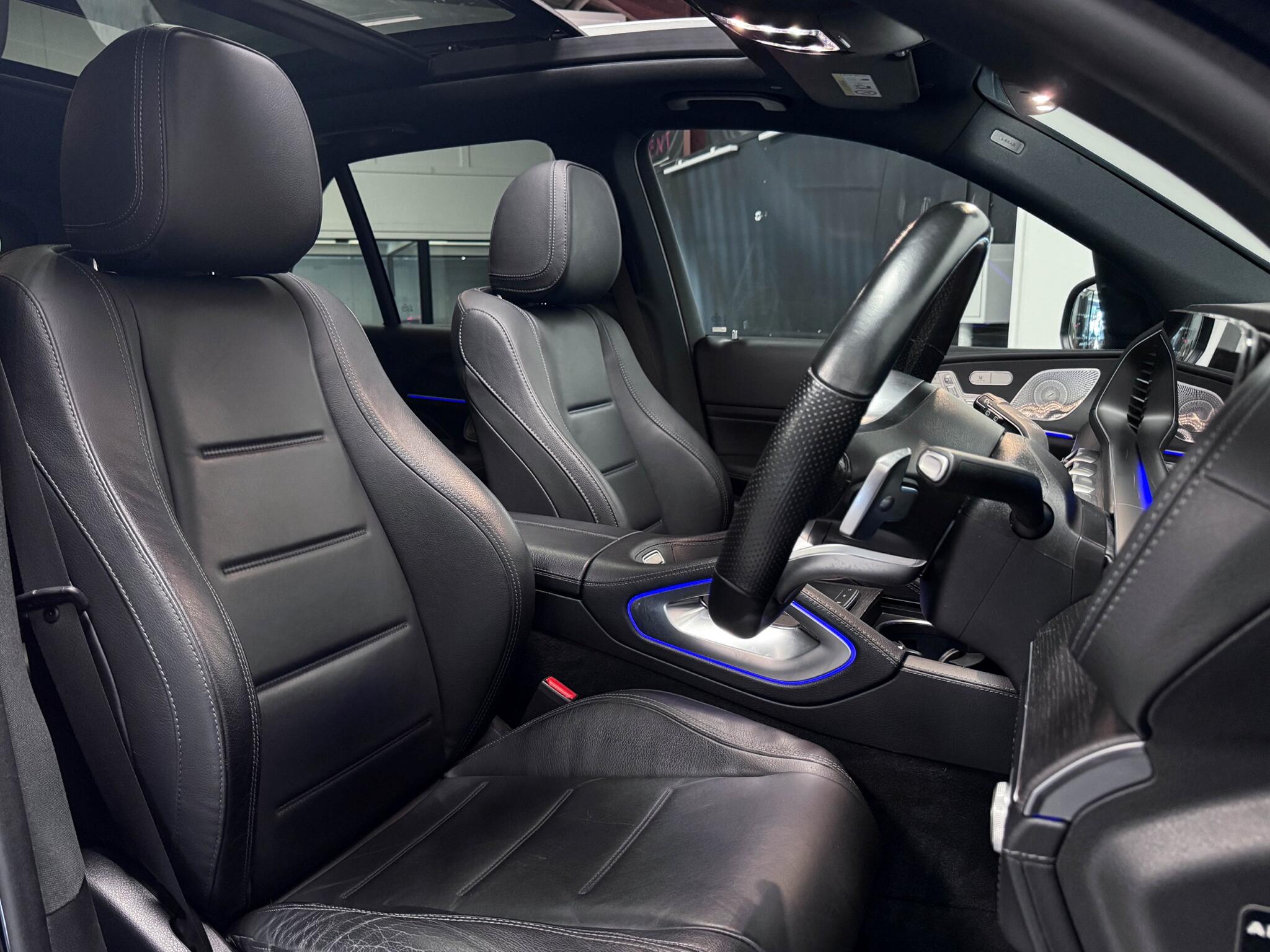 Mercedes-Benz GLE view 24