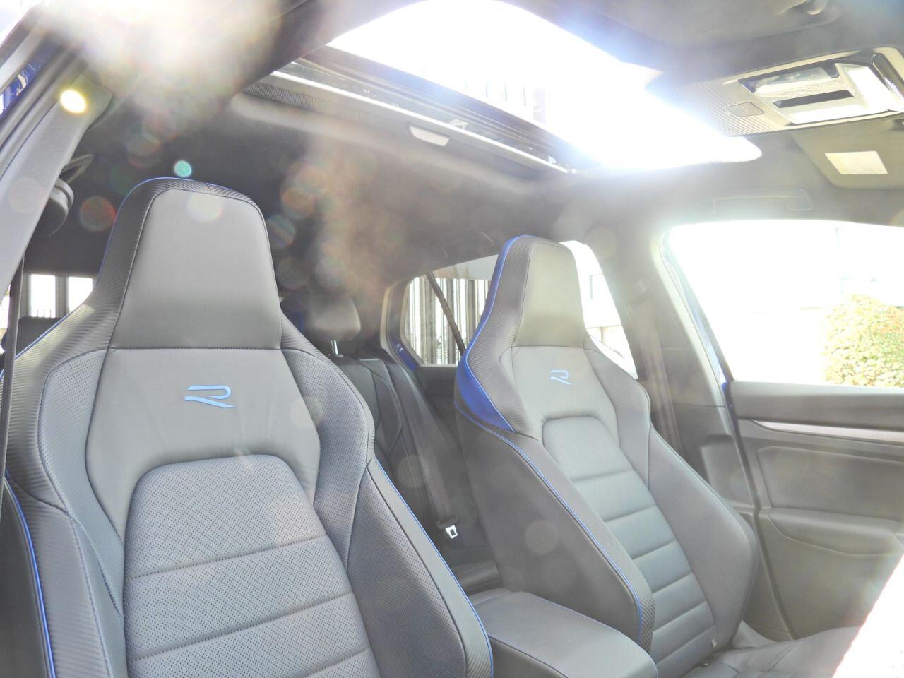 Volkswagen Golf view 26