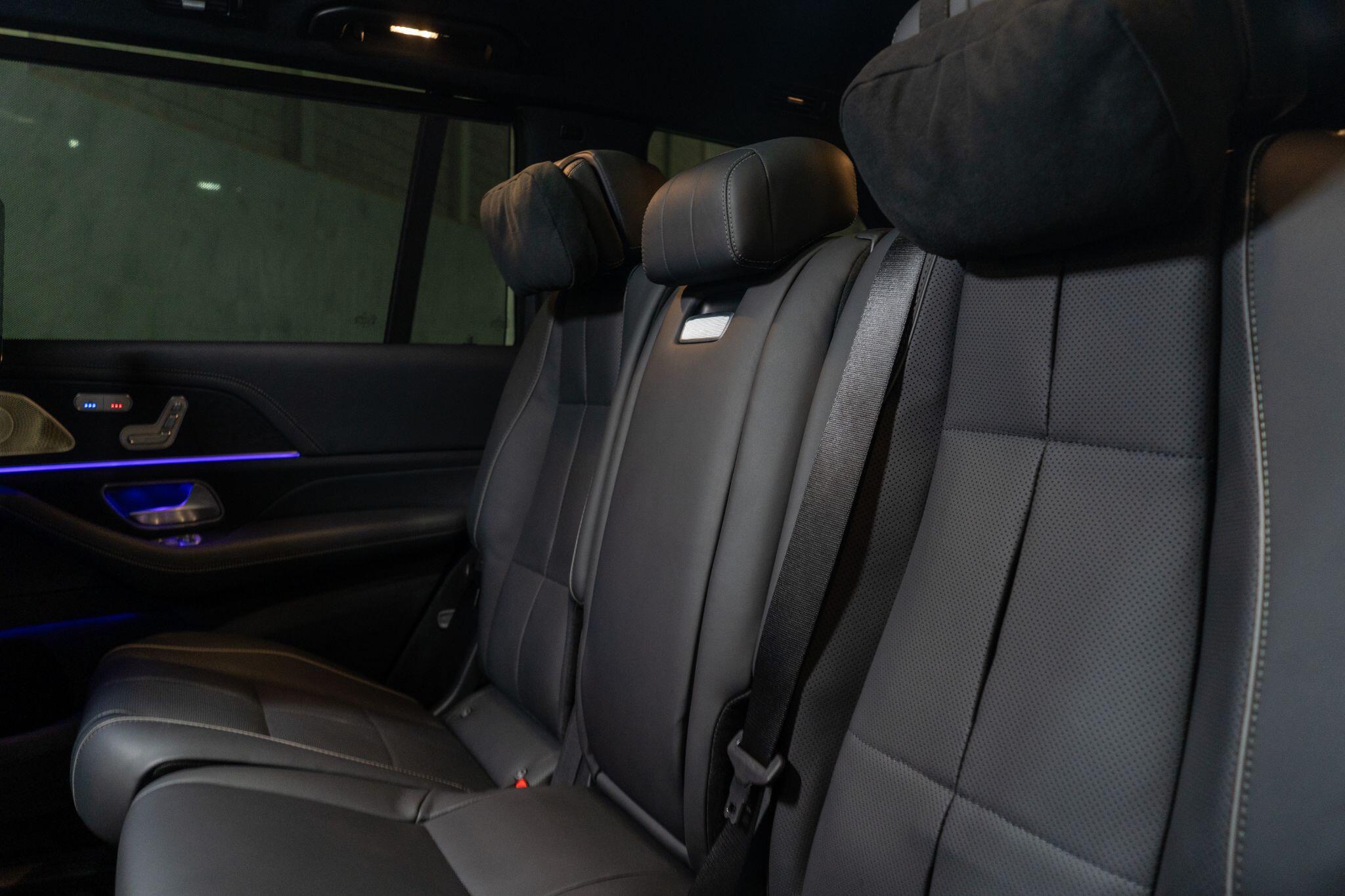 Mercedes-Benz GLS view 18
