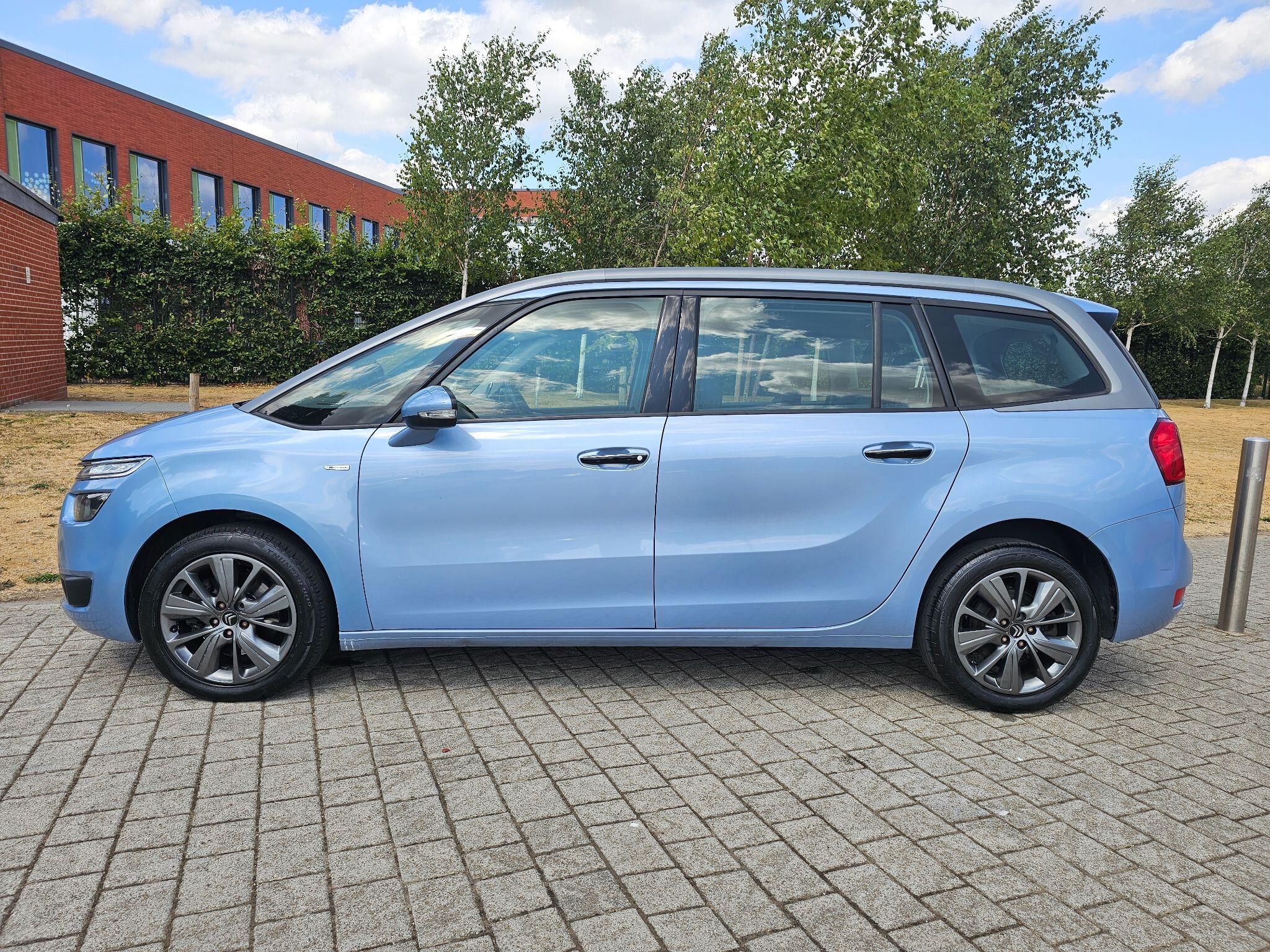 Citroen Grand C4 Picasso view 46