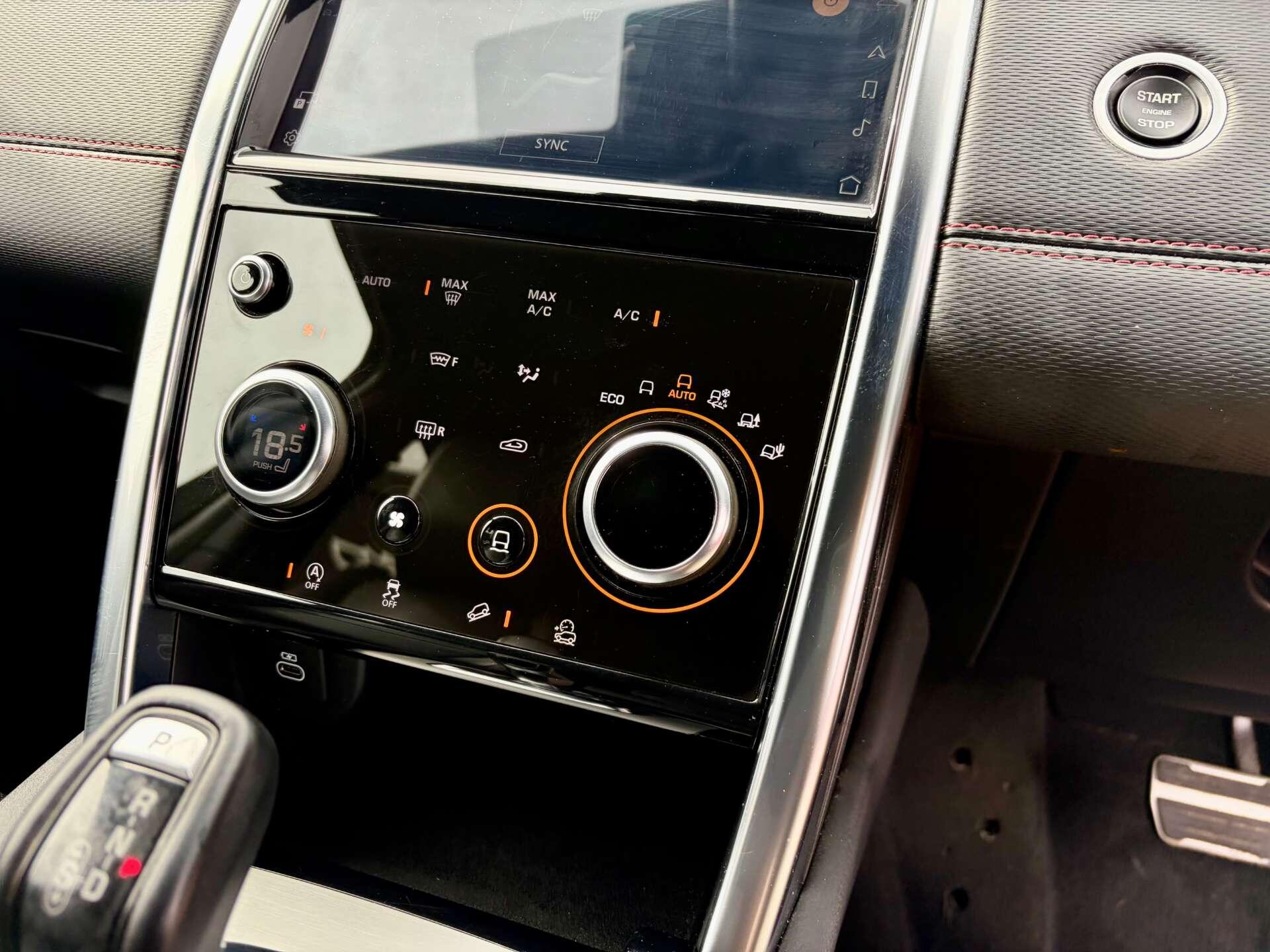 Land Rover Discovery Sport view 43