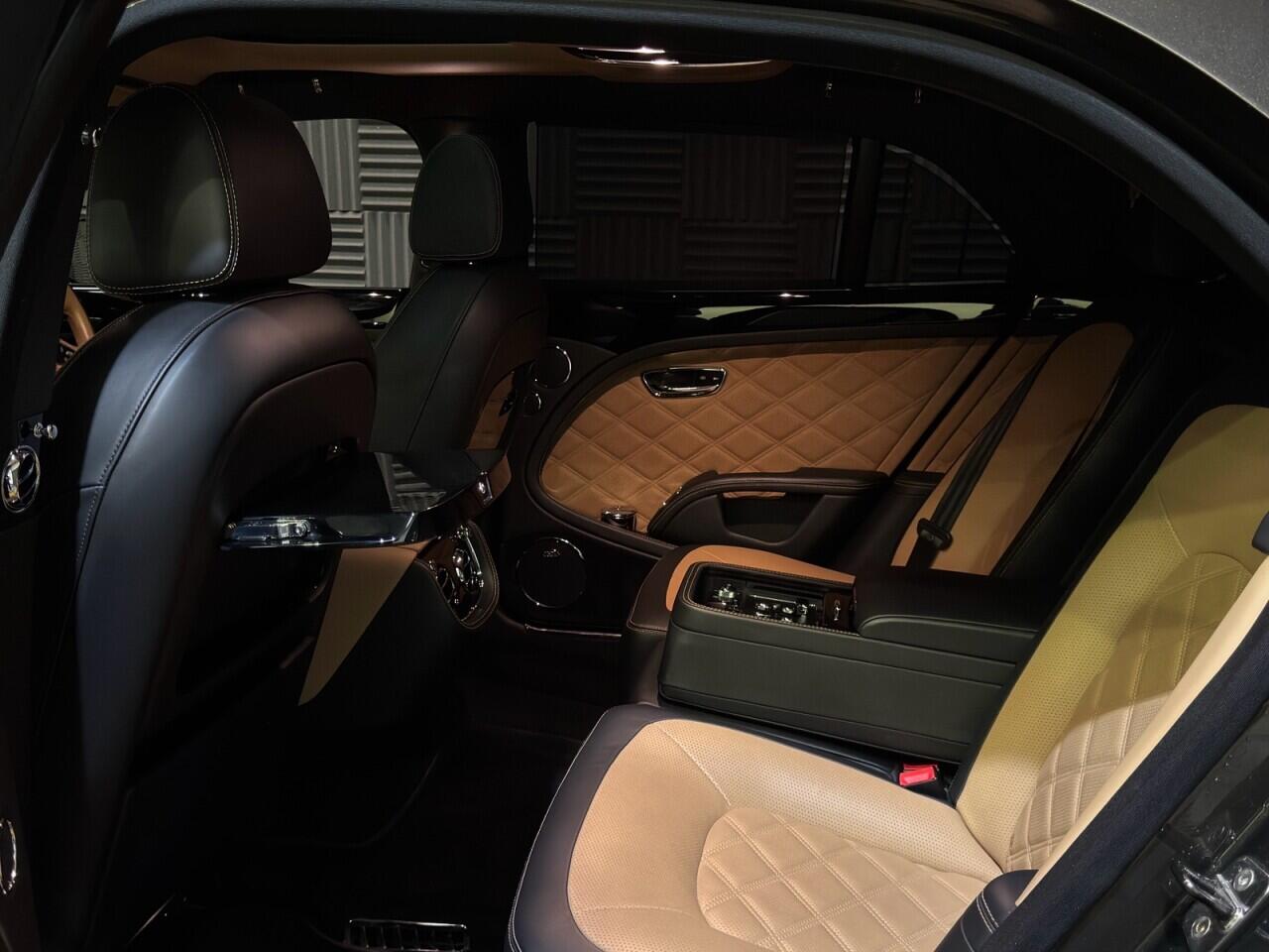 Bentley Mulsanne view 28
