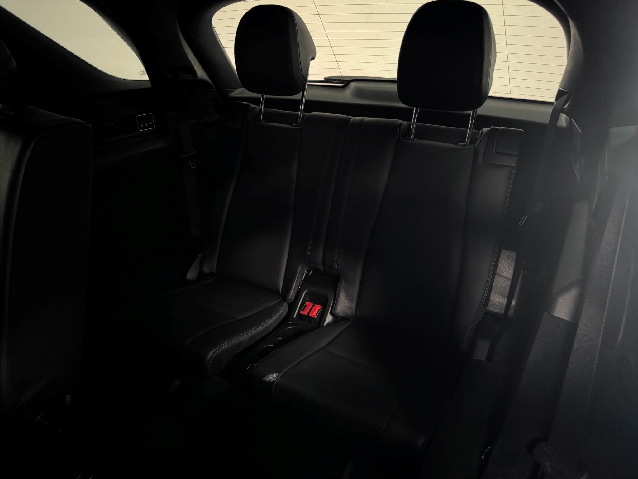 Mercedes-Benz GLE view 24