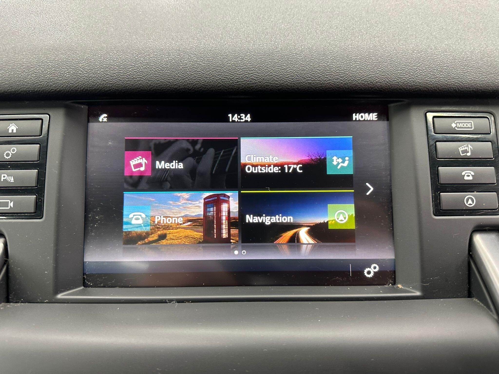 Land Rover Discovery Sport view 39