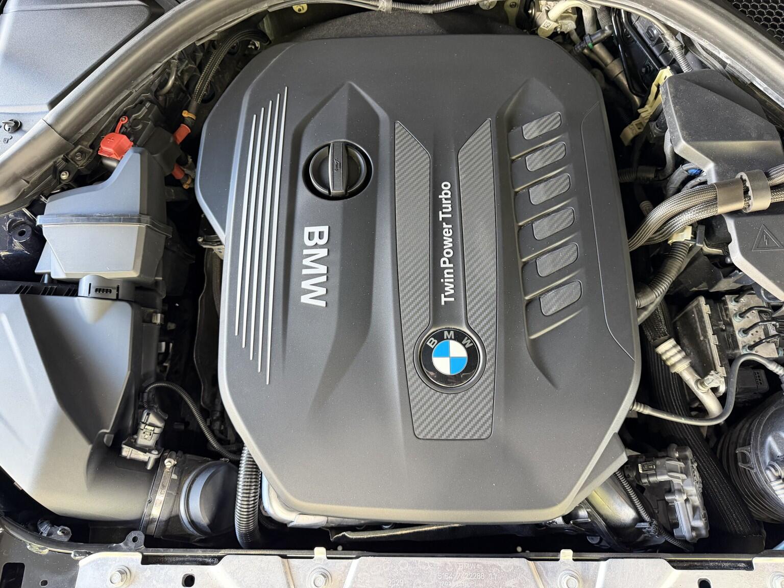 BMW 3 Series view 56