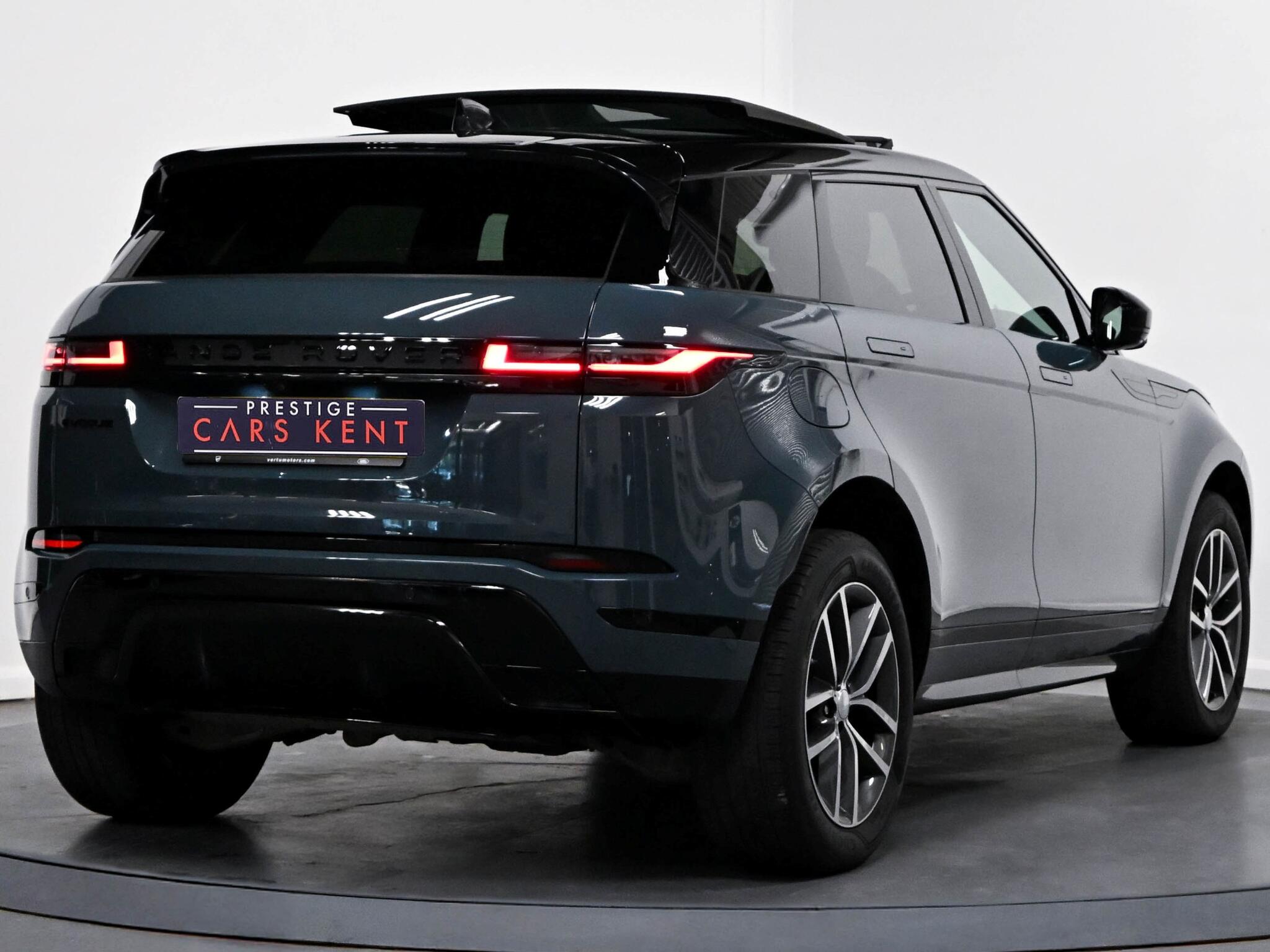 Land Rover Range Rover Evoque view 22