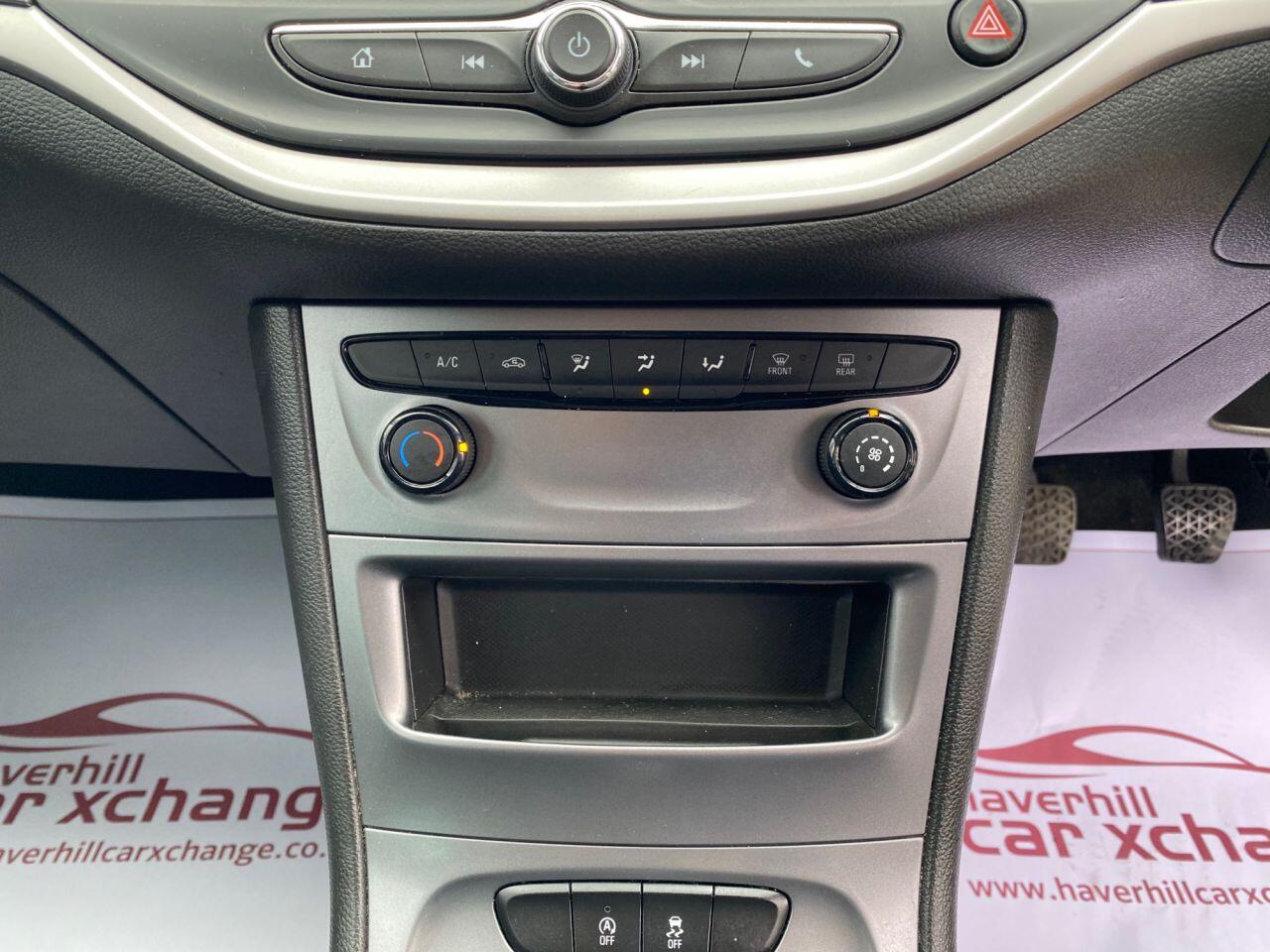 Vauxhall Astra view 13