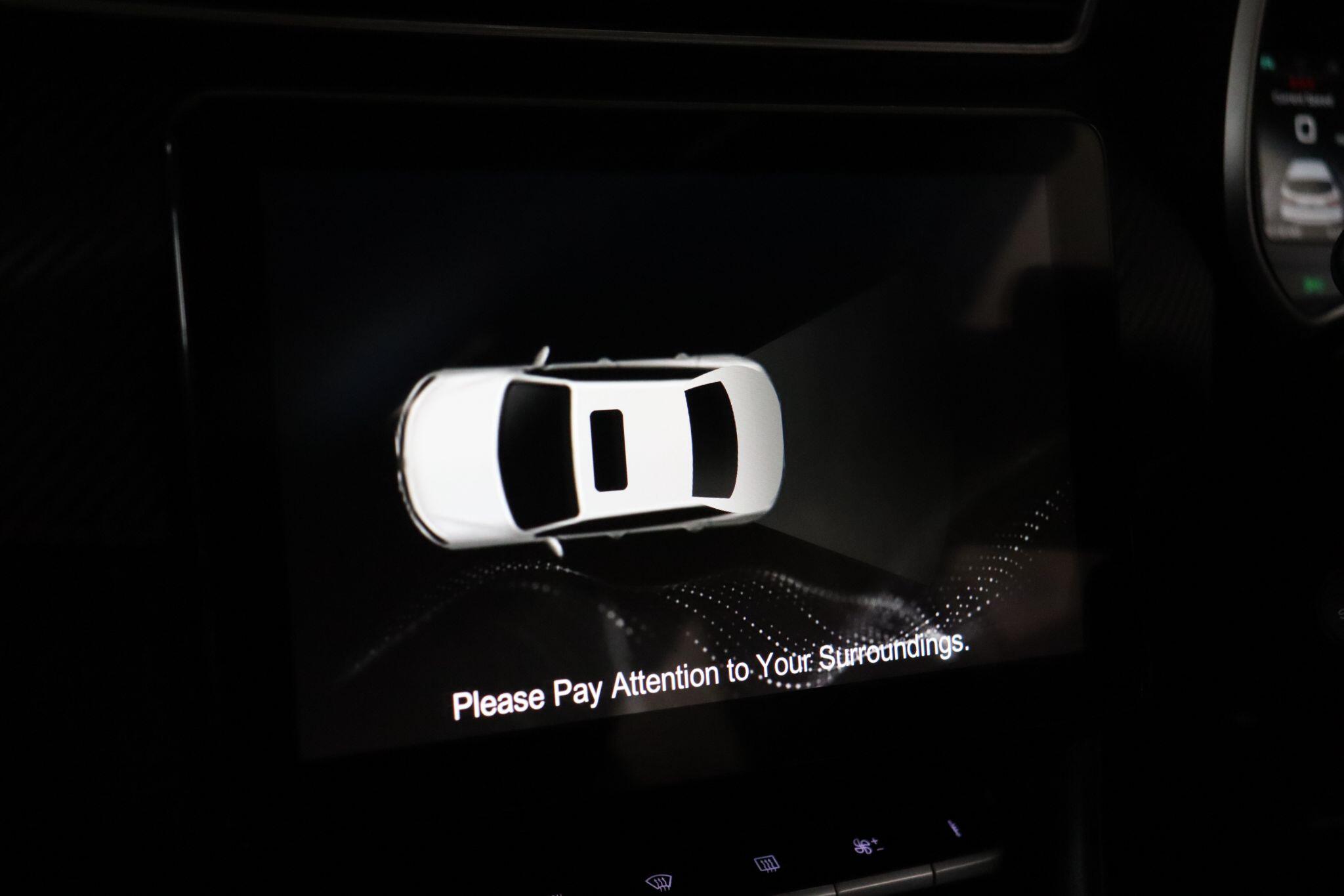 MG MG ZS view 37