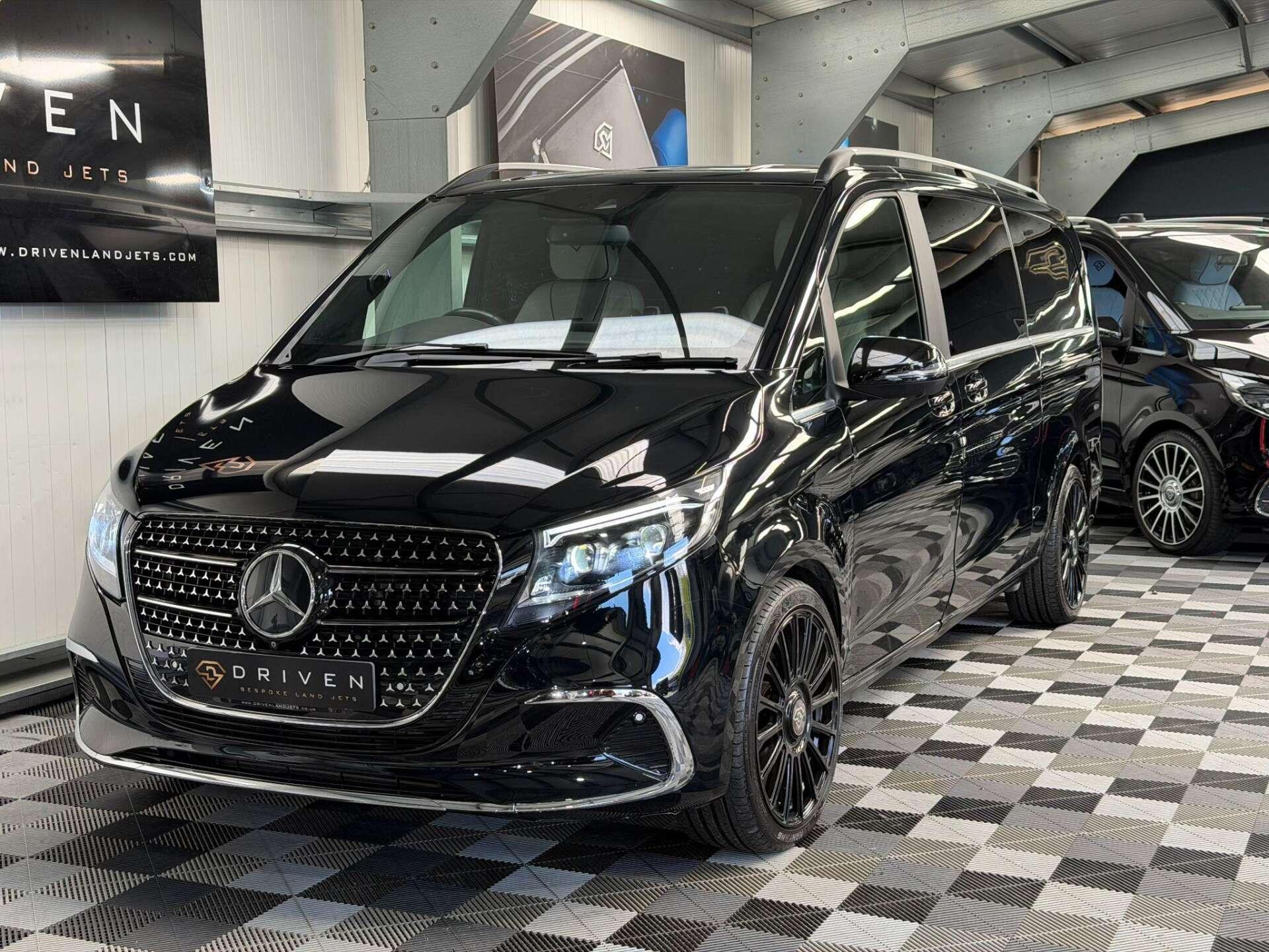 Mercedes-Benz V Class view 2