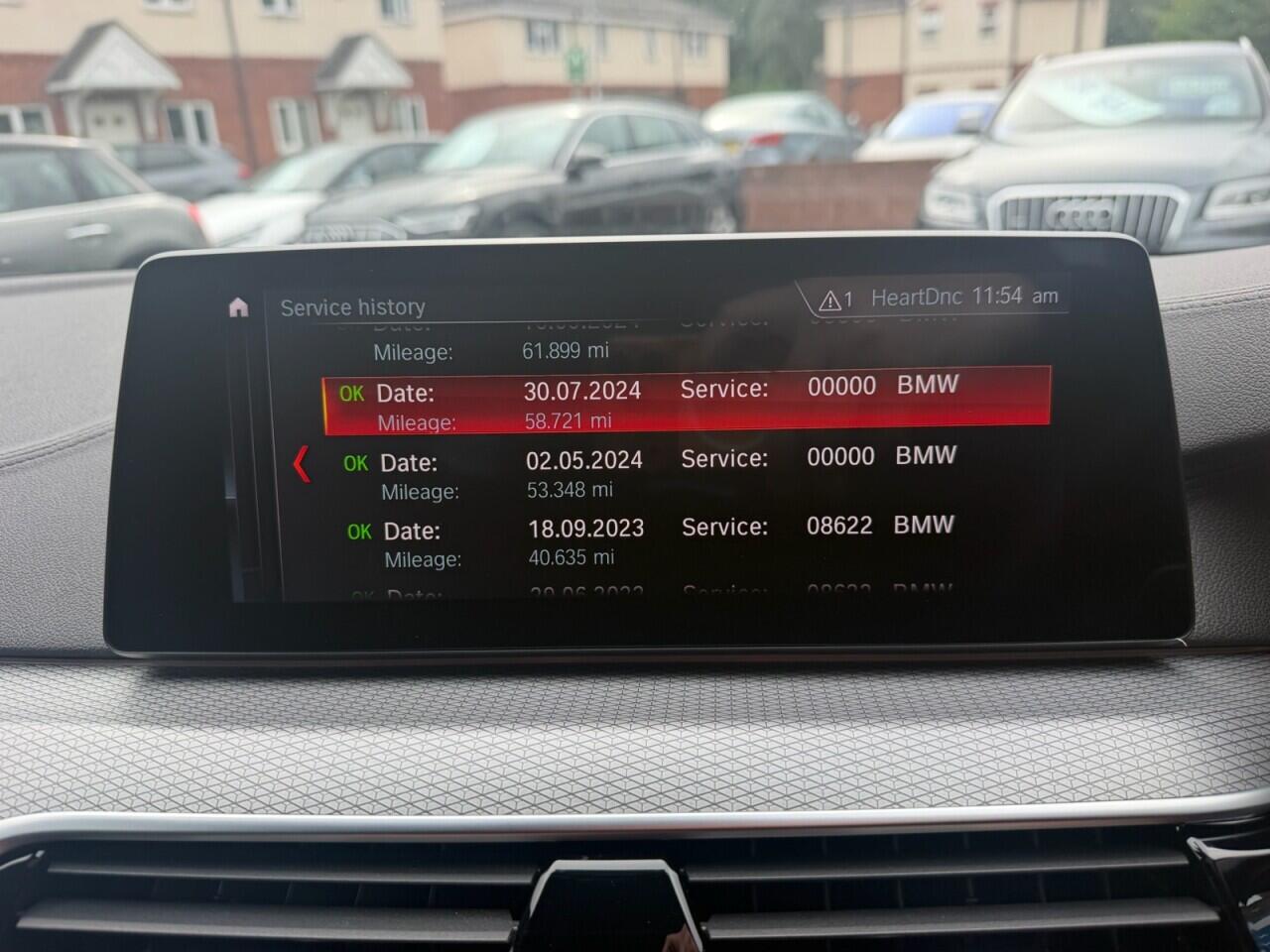 BMW 5 Series view 21