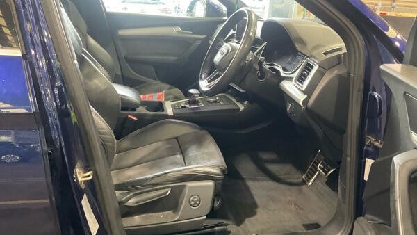 Audi Q5 view 3