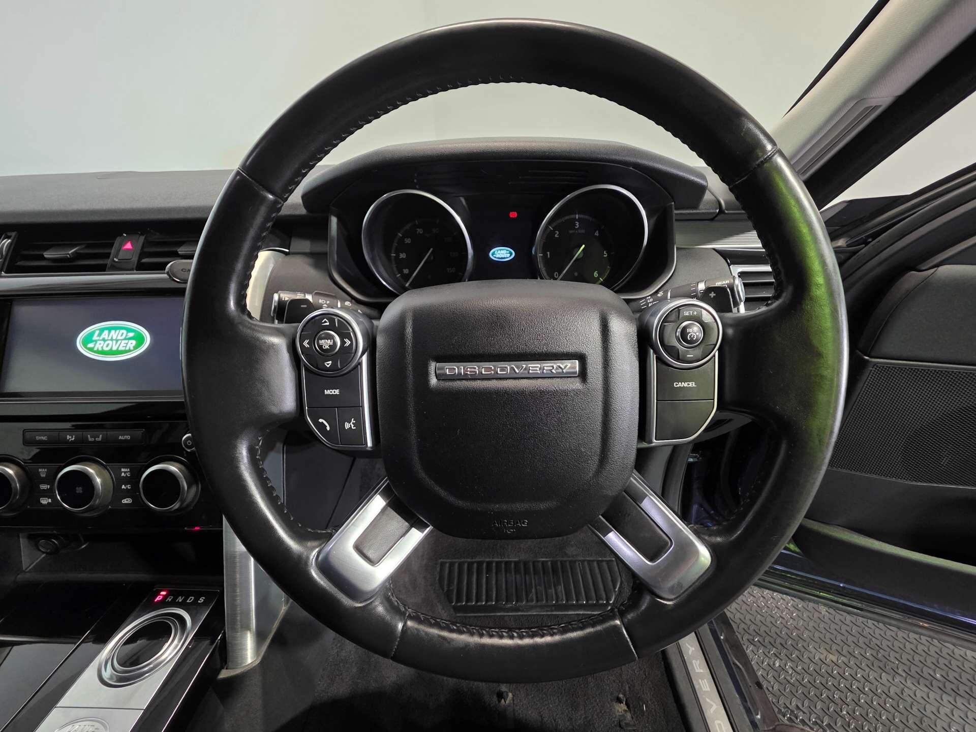 Land Rover Discovery view 42