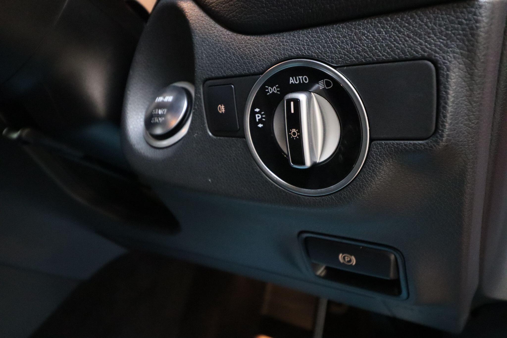Mercedes-Benz Gla view 19