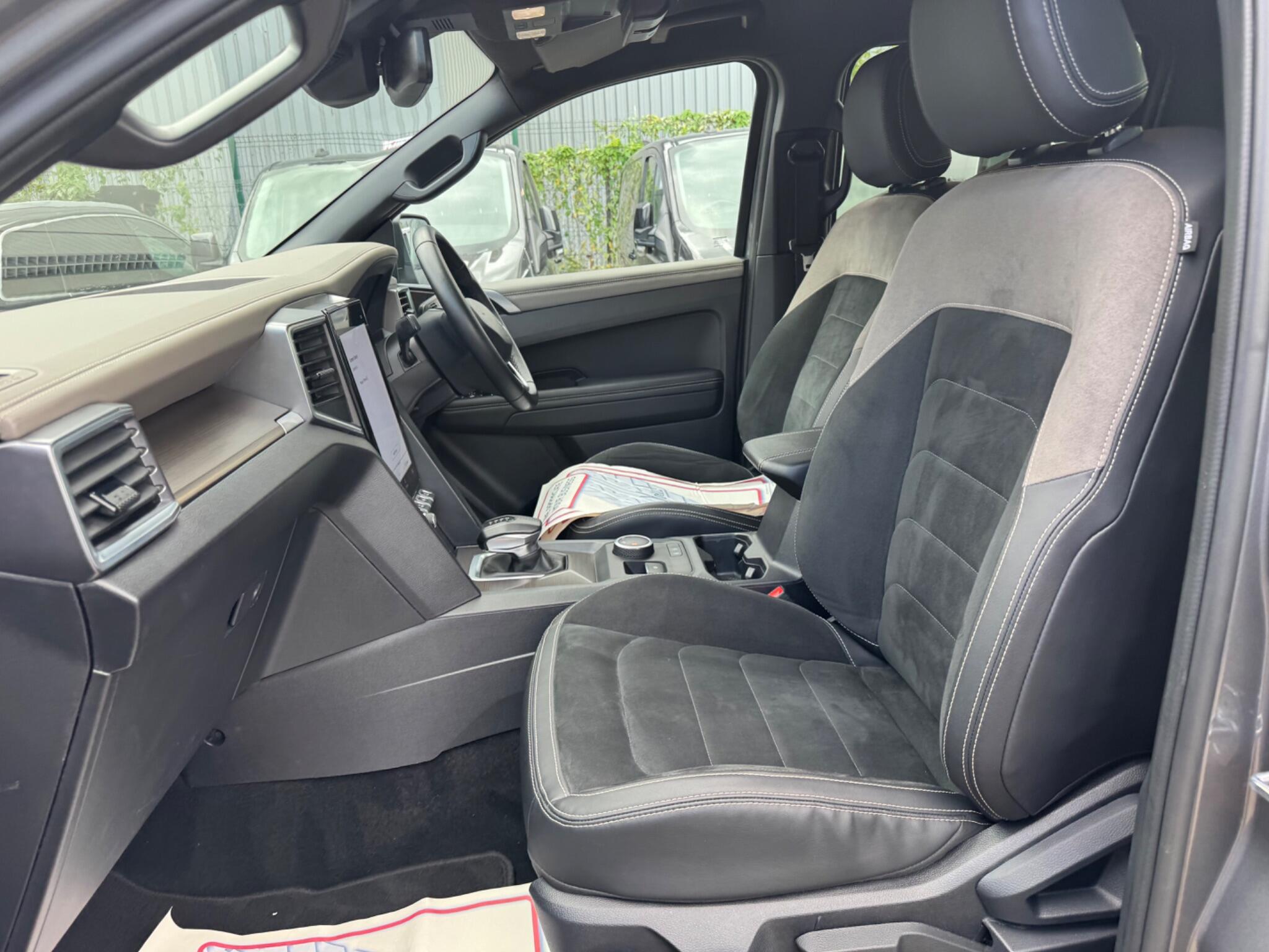 Volkswagen Amarok view 42