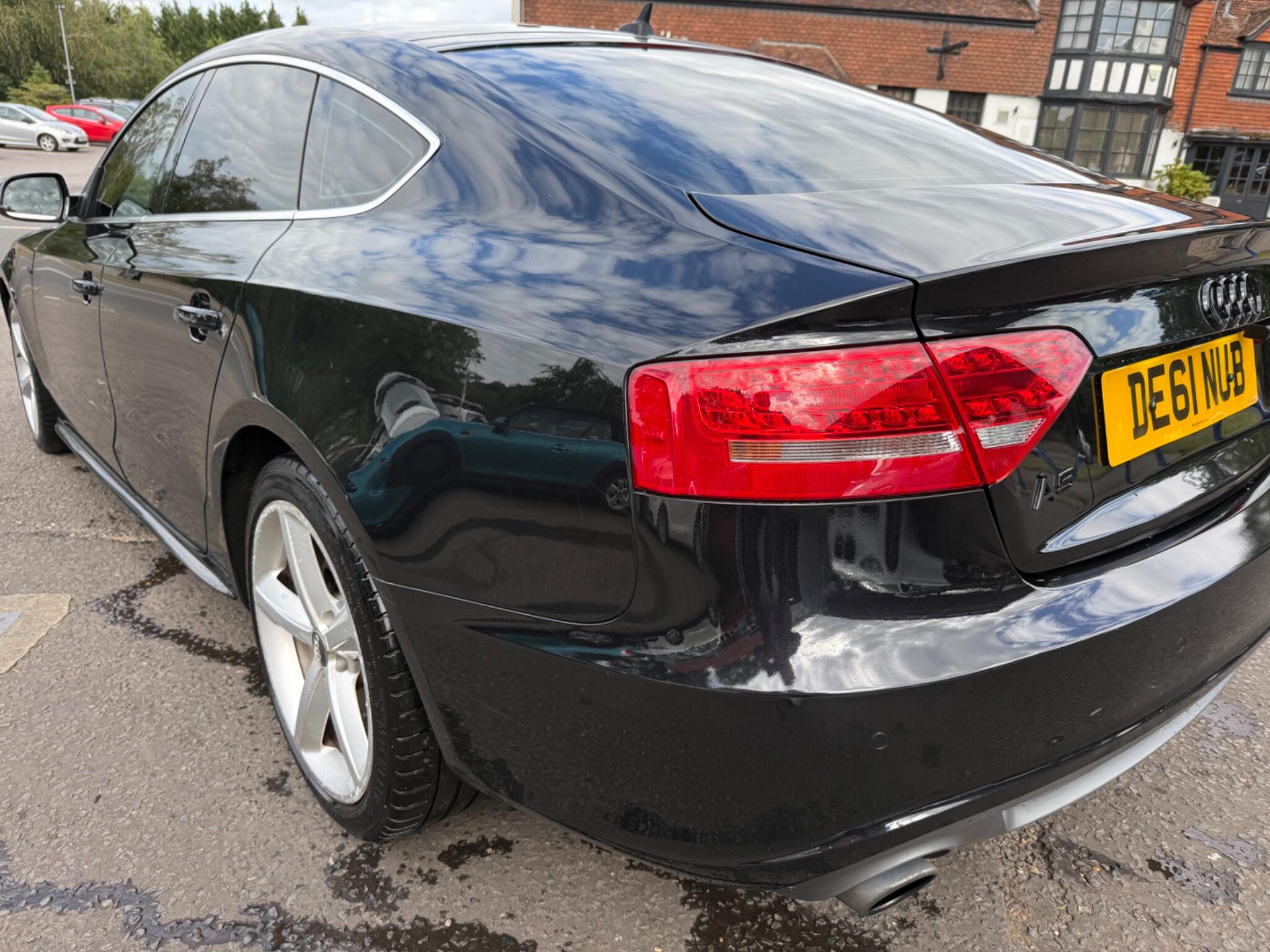 Audi A5 view 4