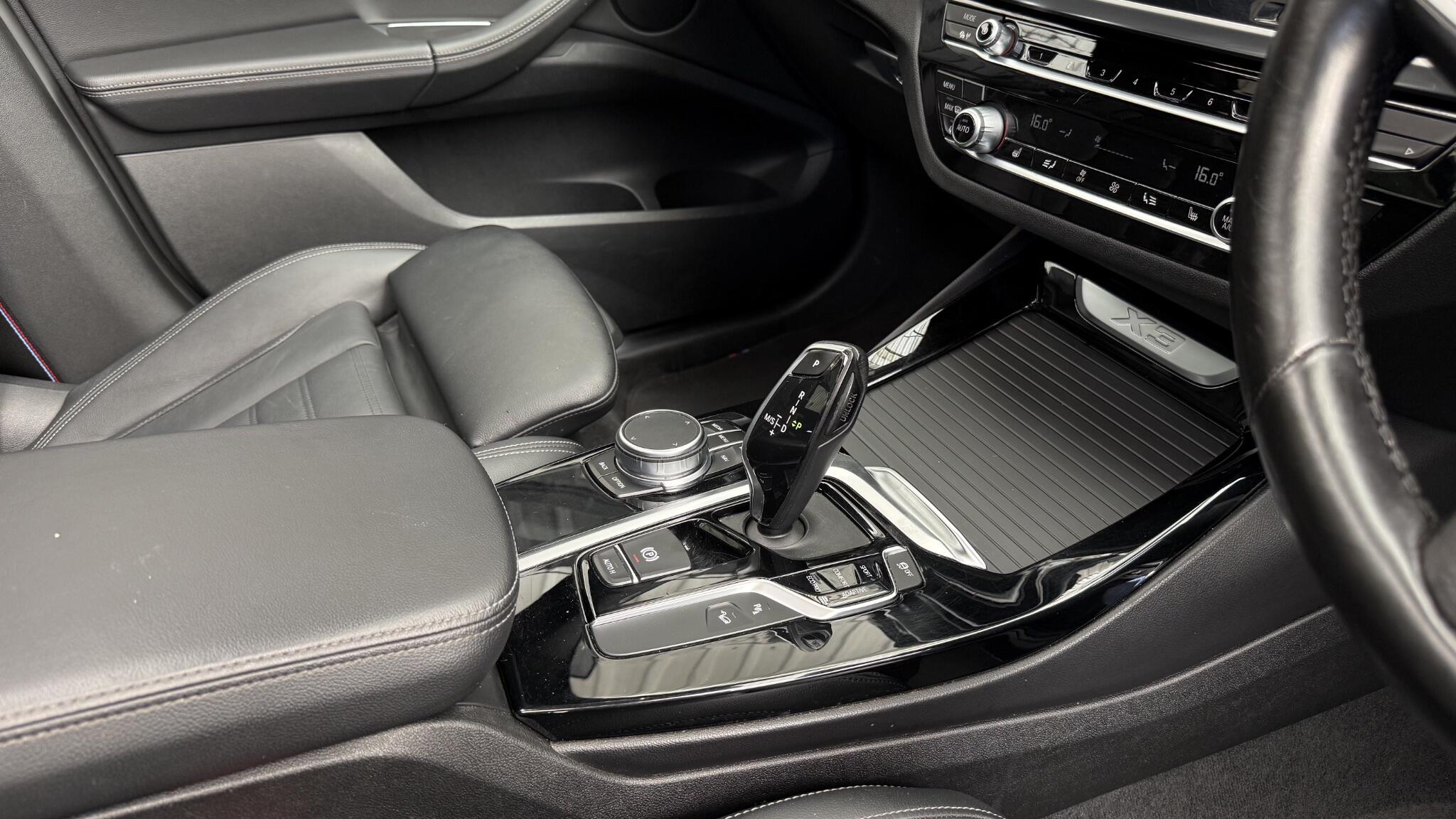 BMW X3 view 32