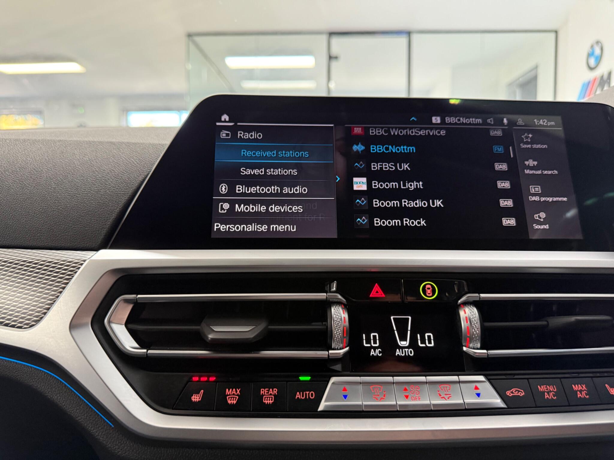 BMW 3 Series view 10