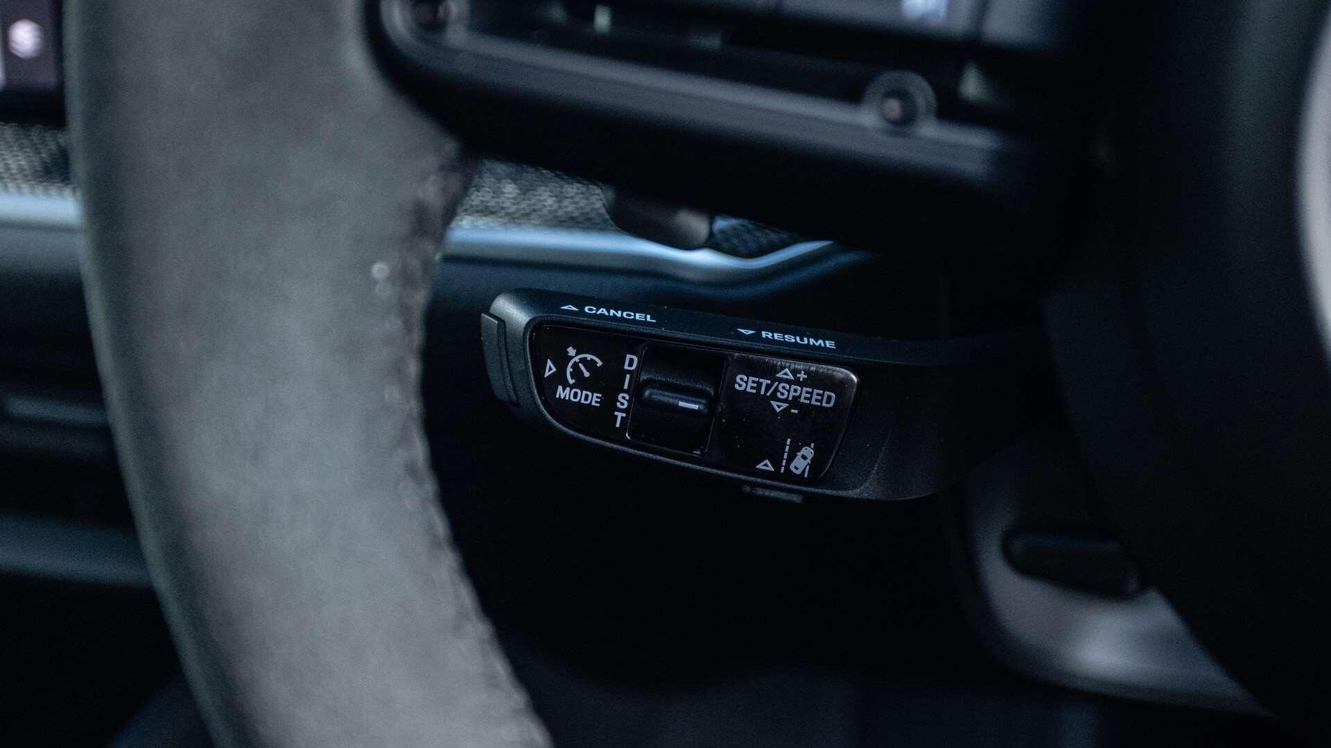 Porsche Cayenne view 21