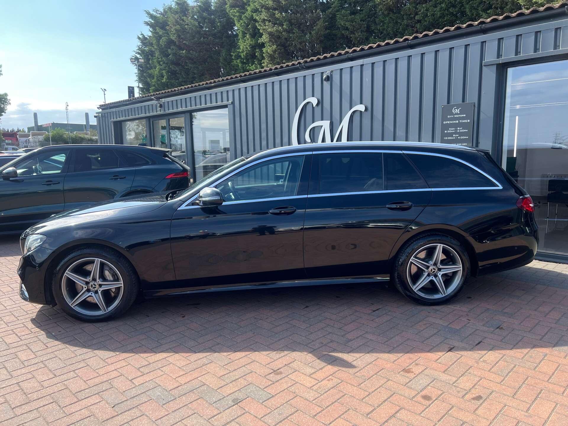 Mercedes-Benz E-Class view 12