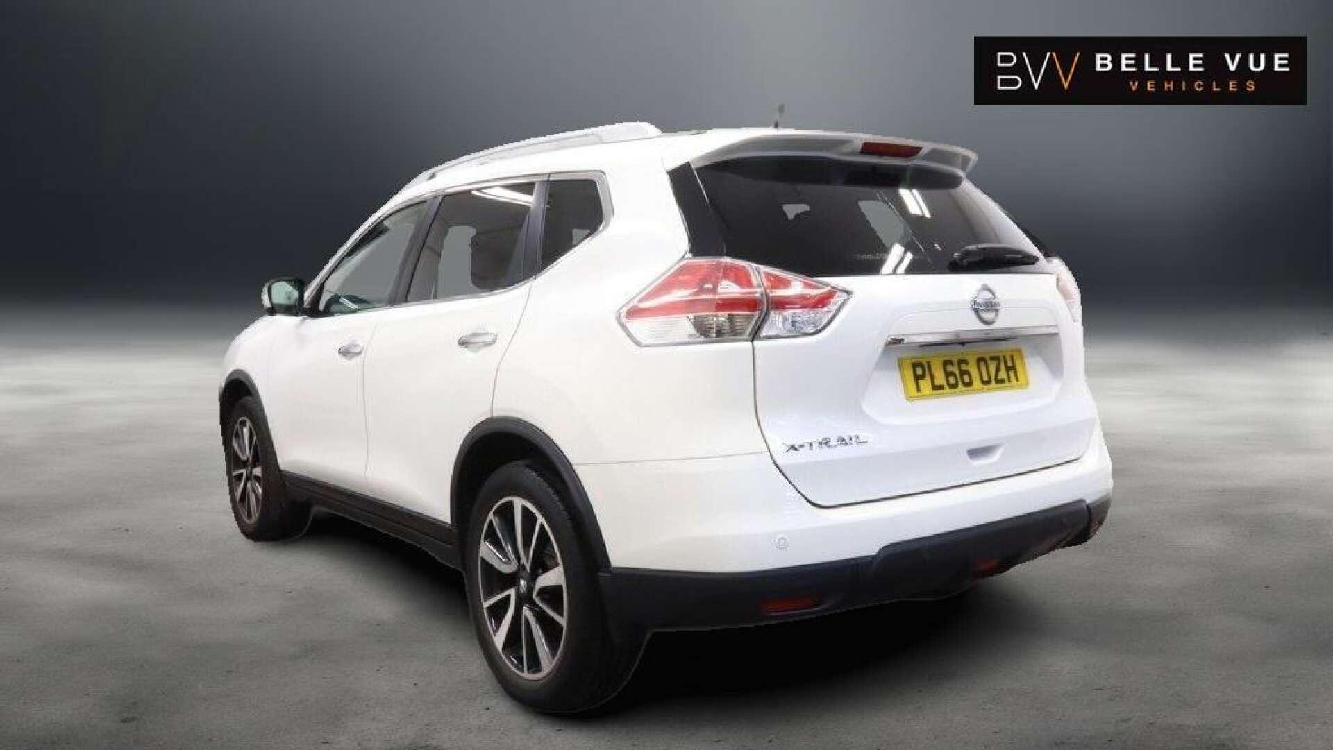 Nissan X-Trail view 5