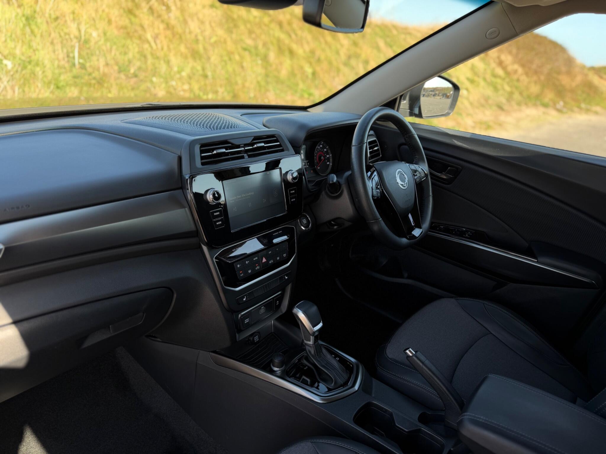 KGM Tivoli view 11