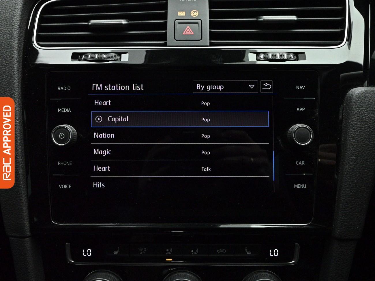 Volkswagen Golf view 19