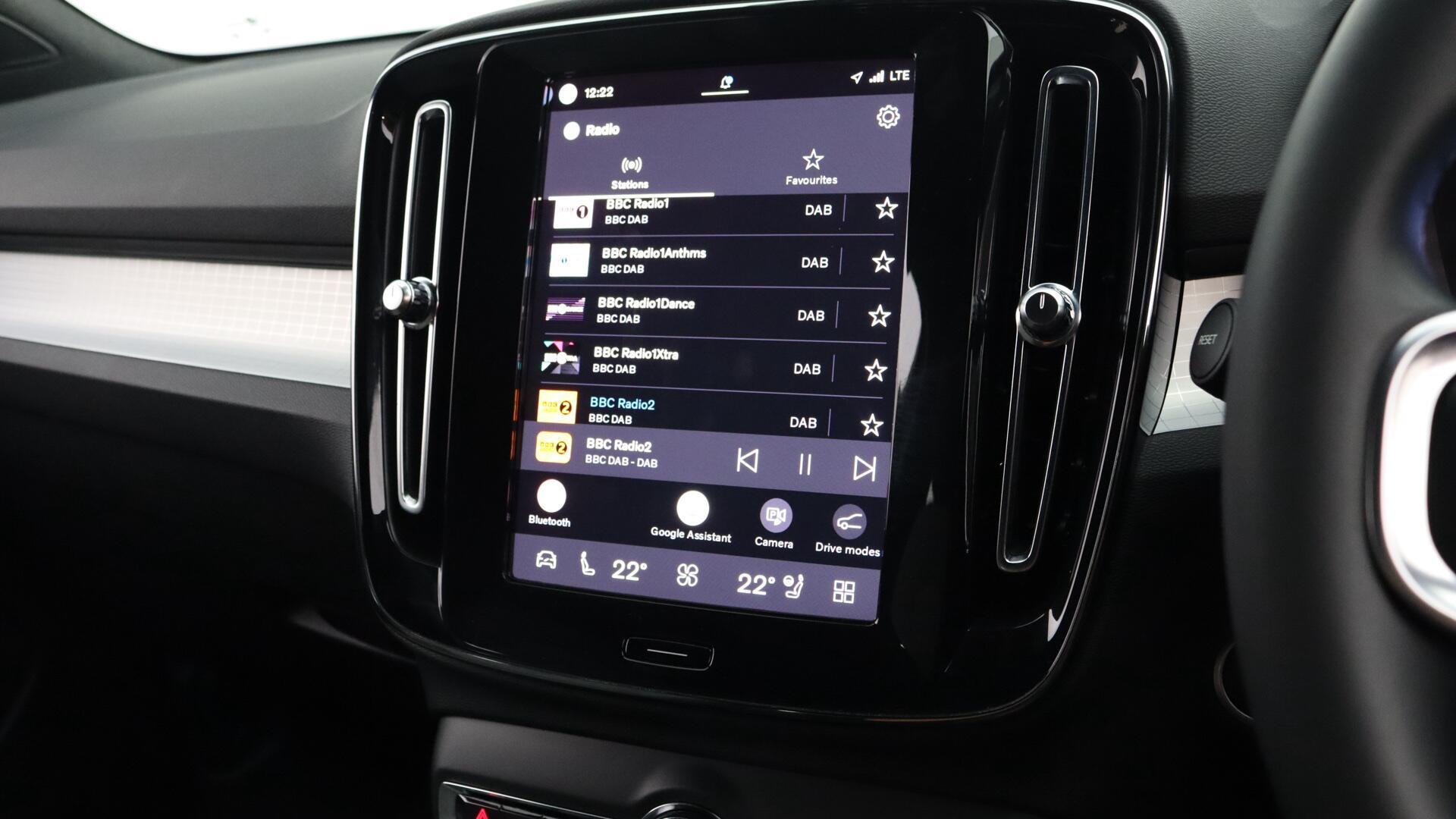 Volvo XC40 view 37