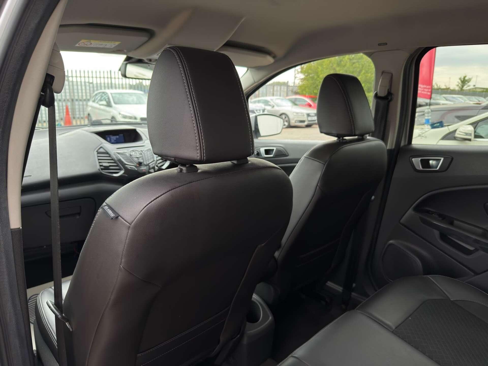 Ford Ecosport view 32