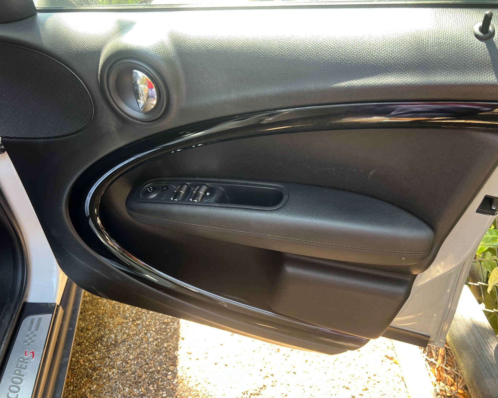 Mini Countryman view 10