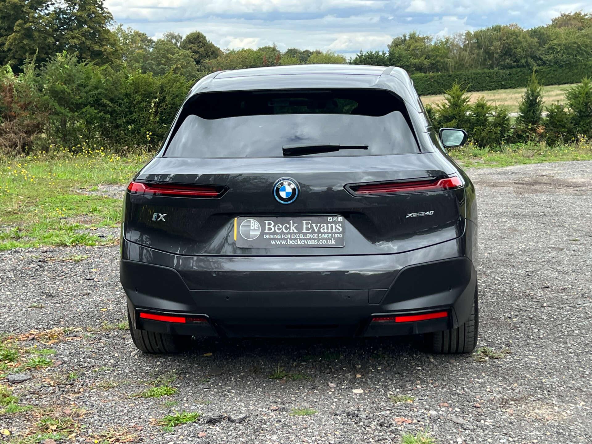 BMW iX view 8