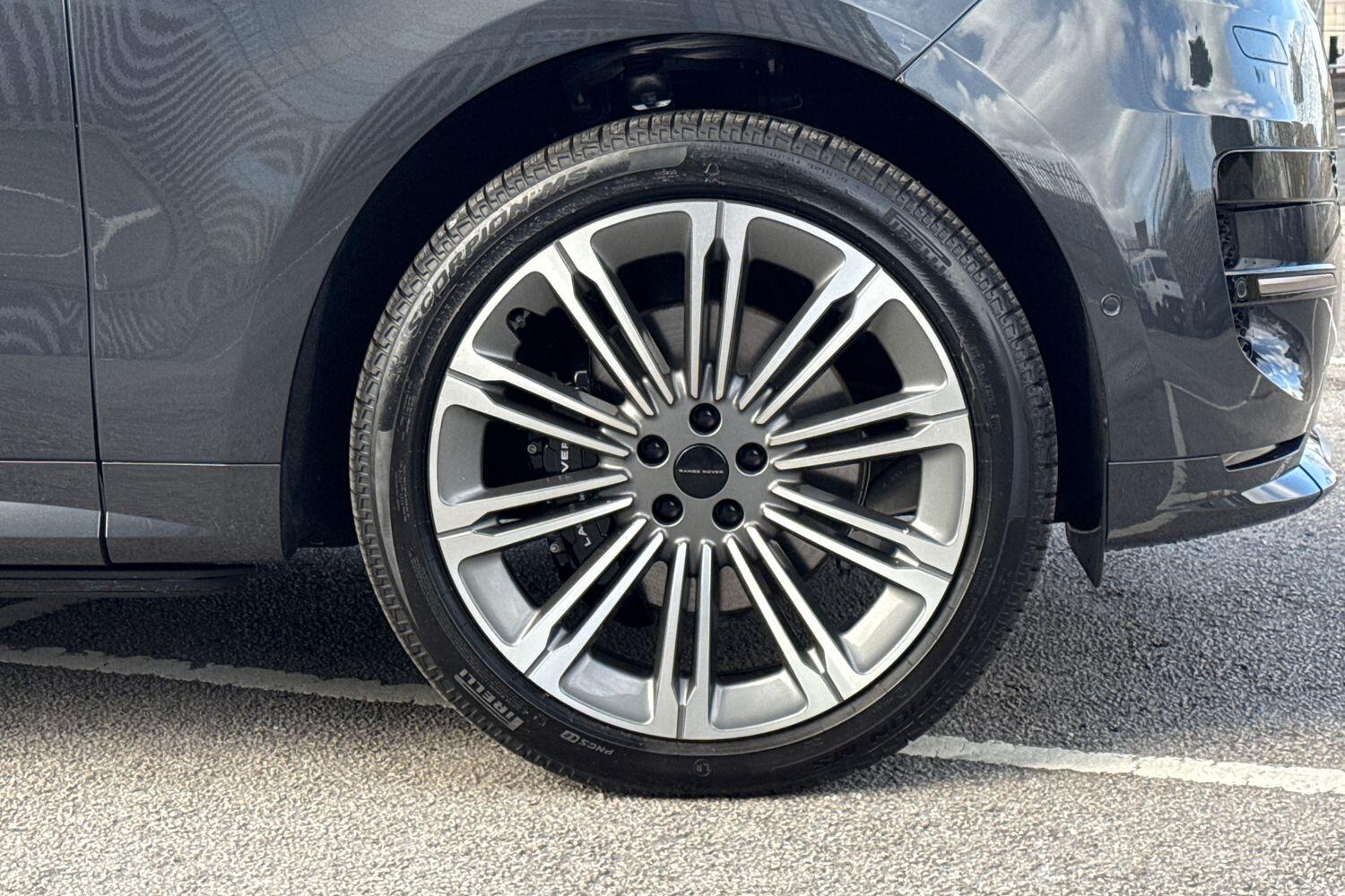 Land Rover Range Rover Sport view 8