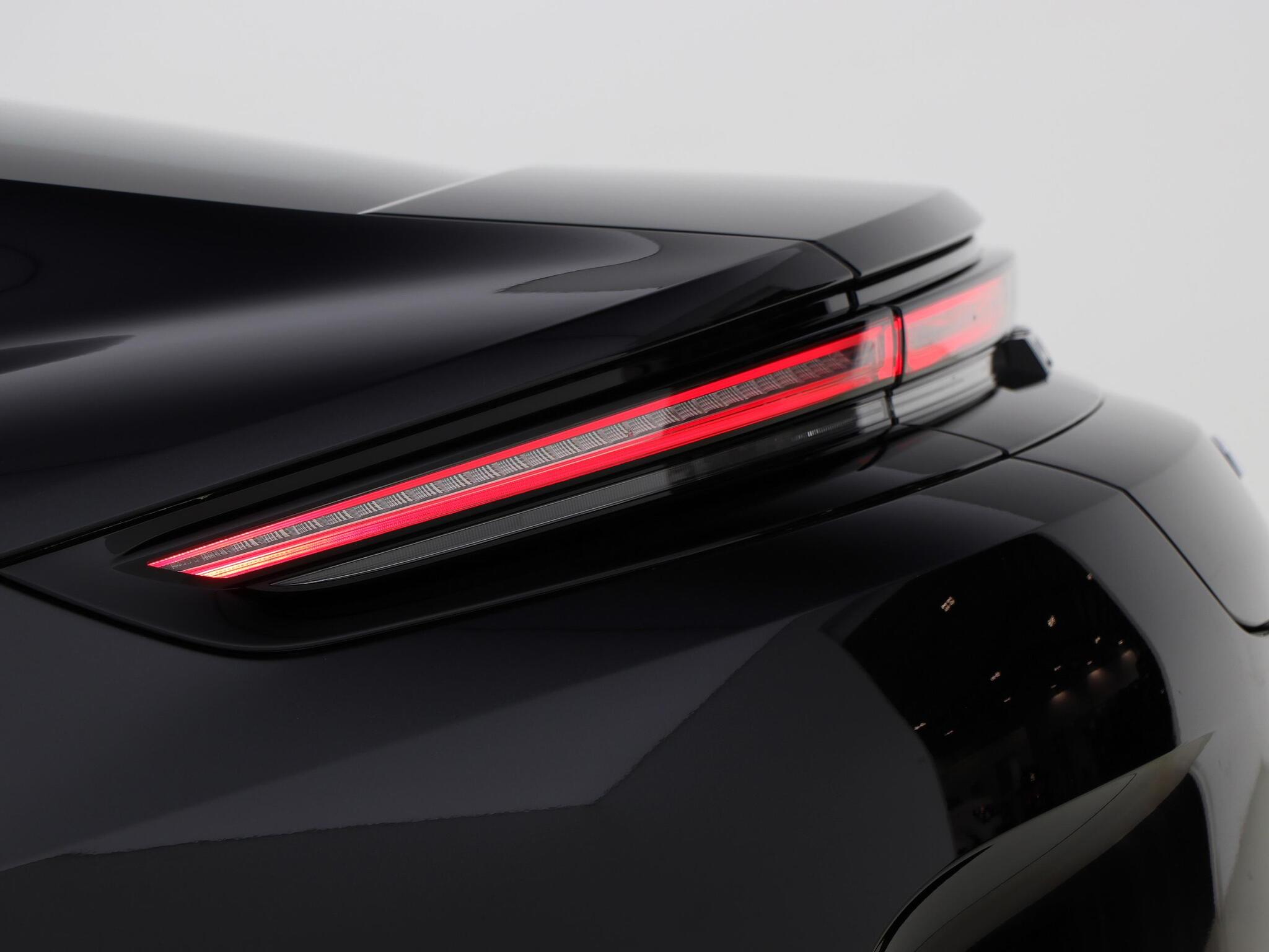 Porsche Panamera view 20