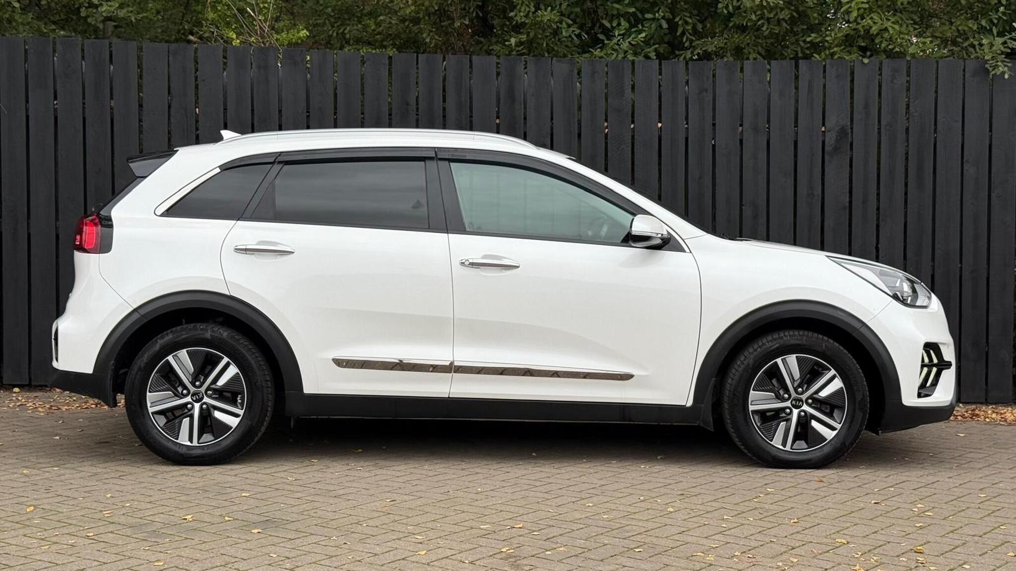 Kia Niro view 11