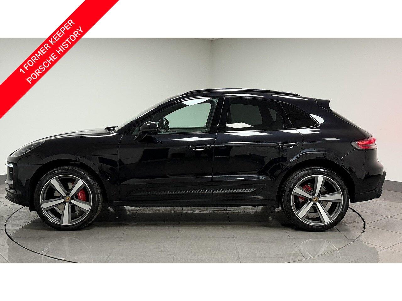 Porsche Macan view 4