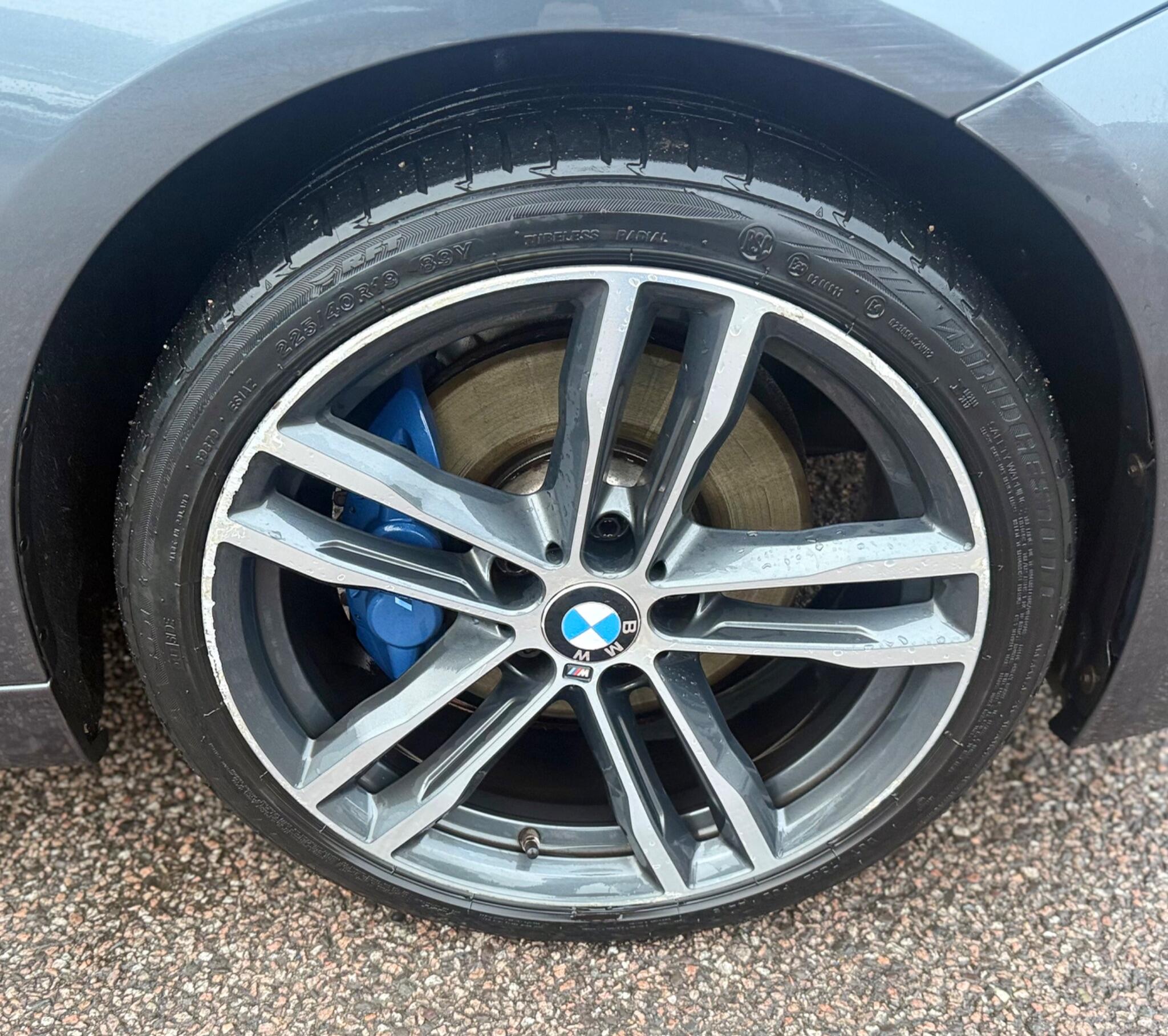 BMW 3 Series view 12