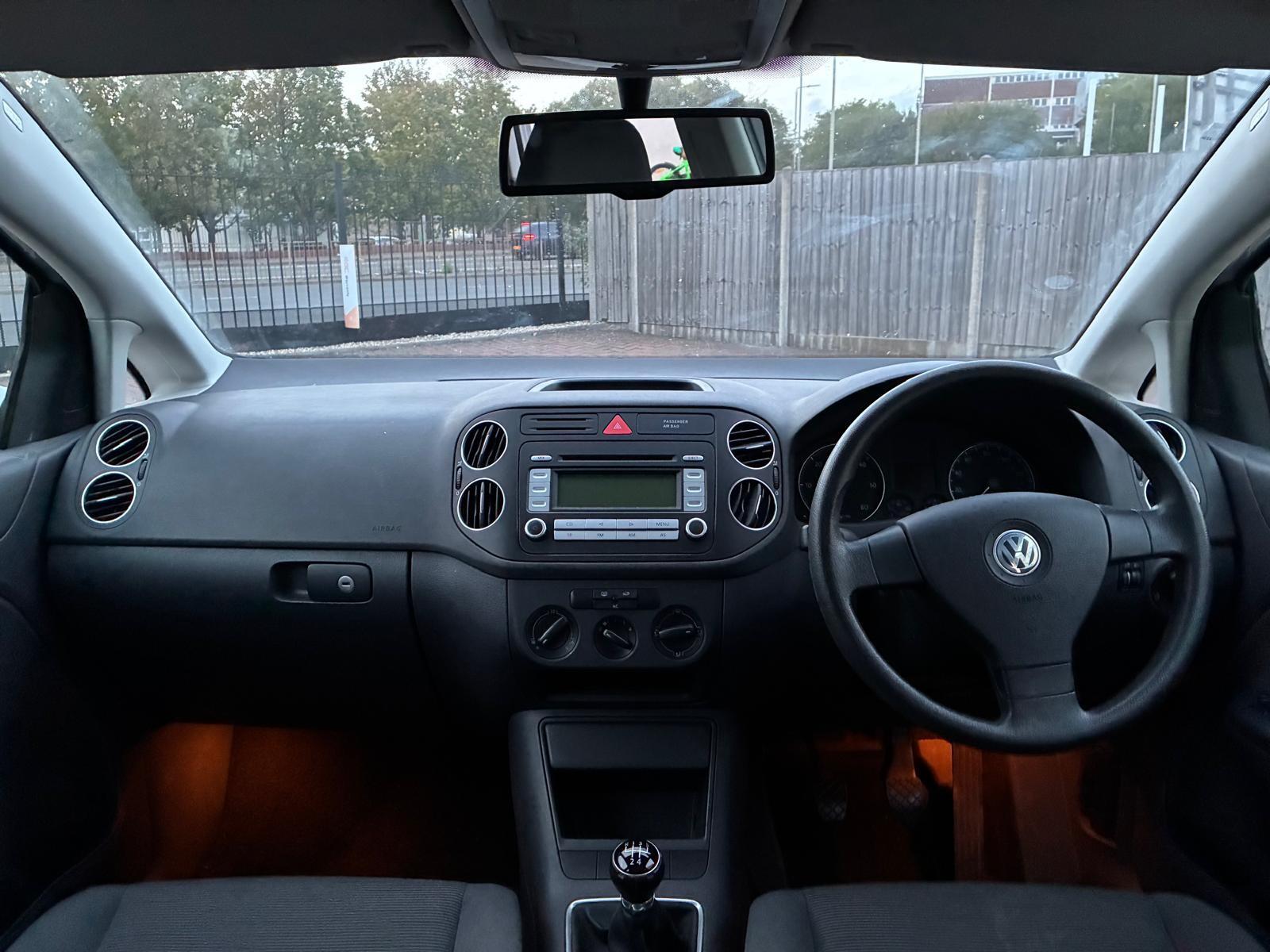Volkswagen Golf Plus view 15