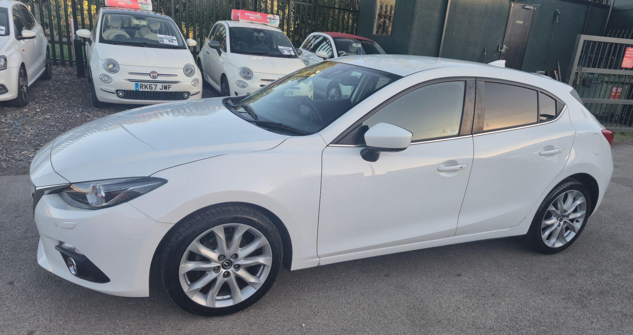 Mazda Mazda3 view 9