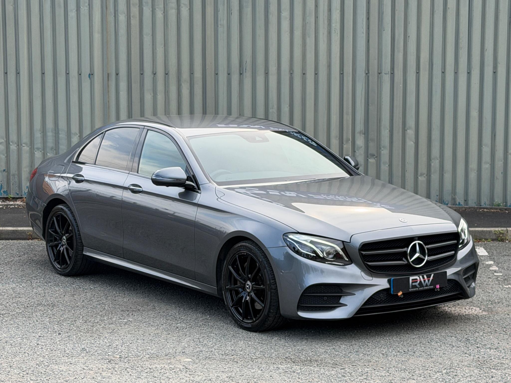 Mercedes-Benz E Class view 8