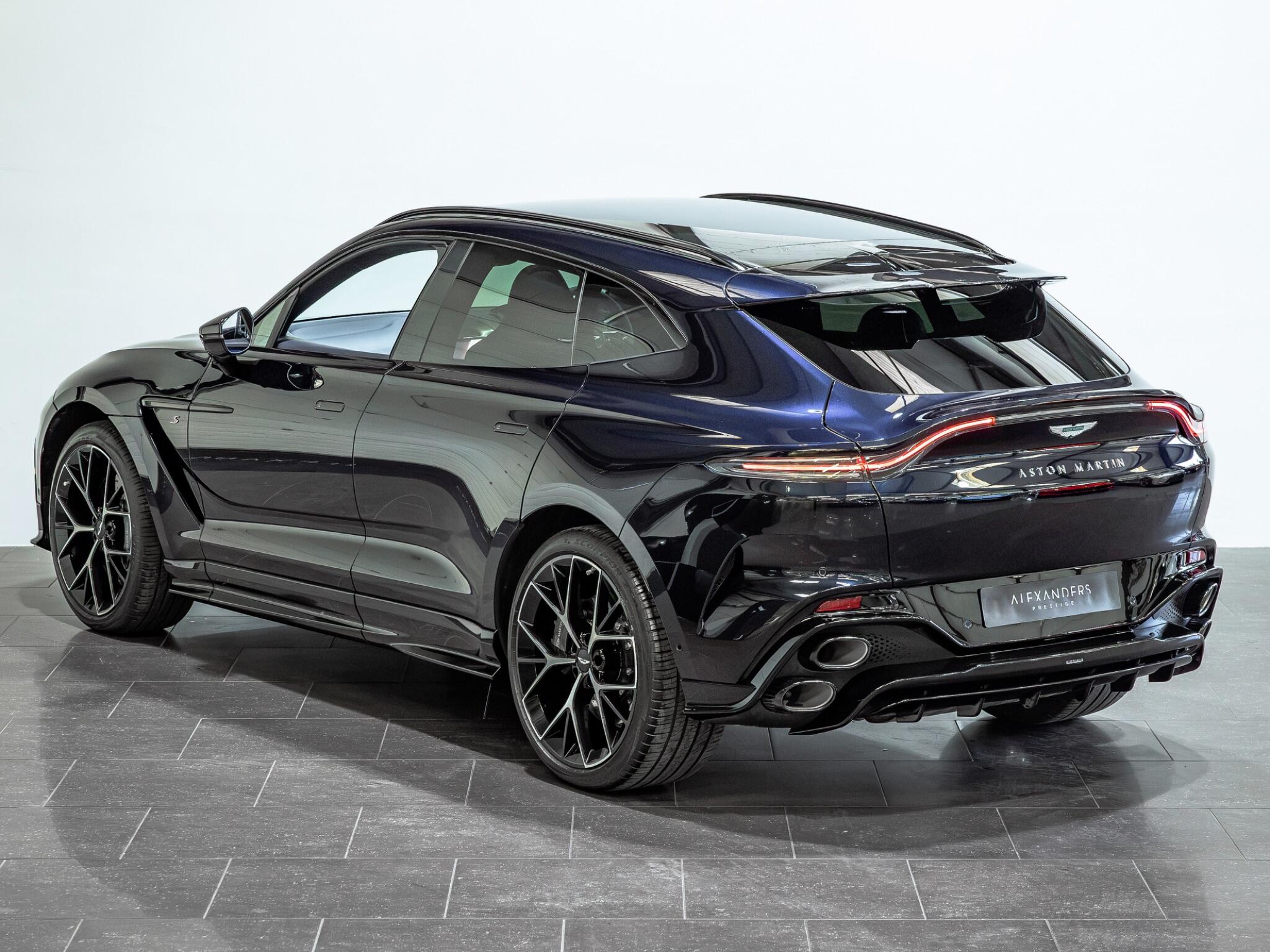 Aston Martin DBX view 5