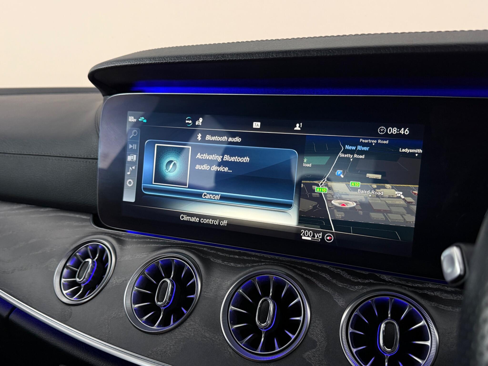 Mercedes-Benz CLS view 26