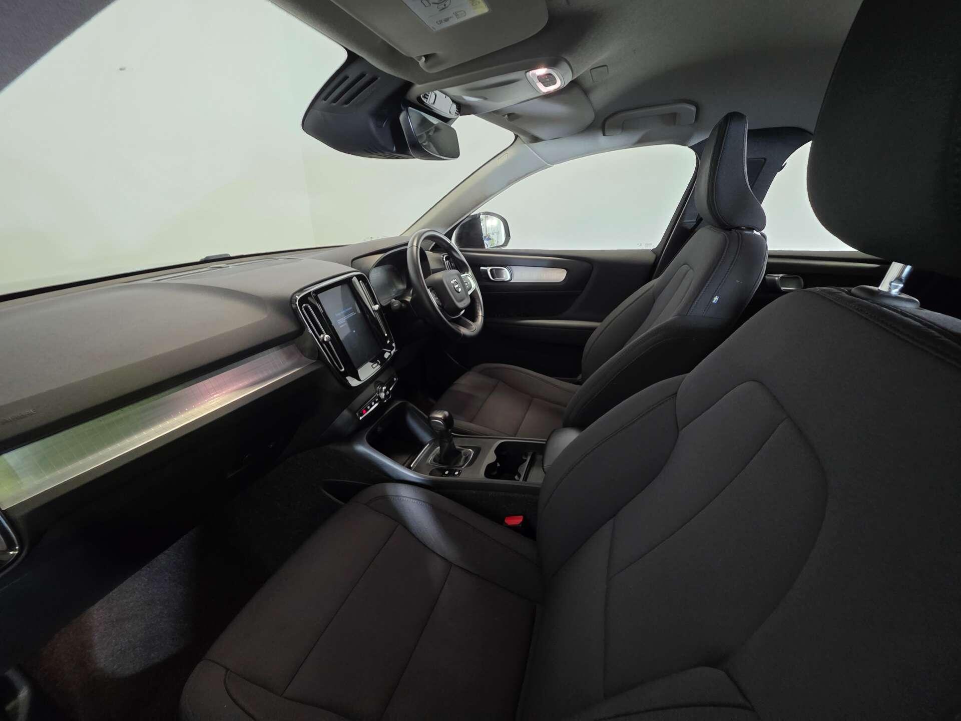 Volvo XC40 view 41