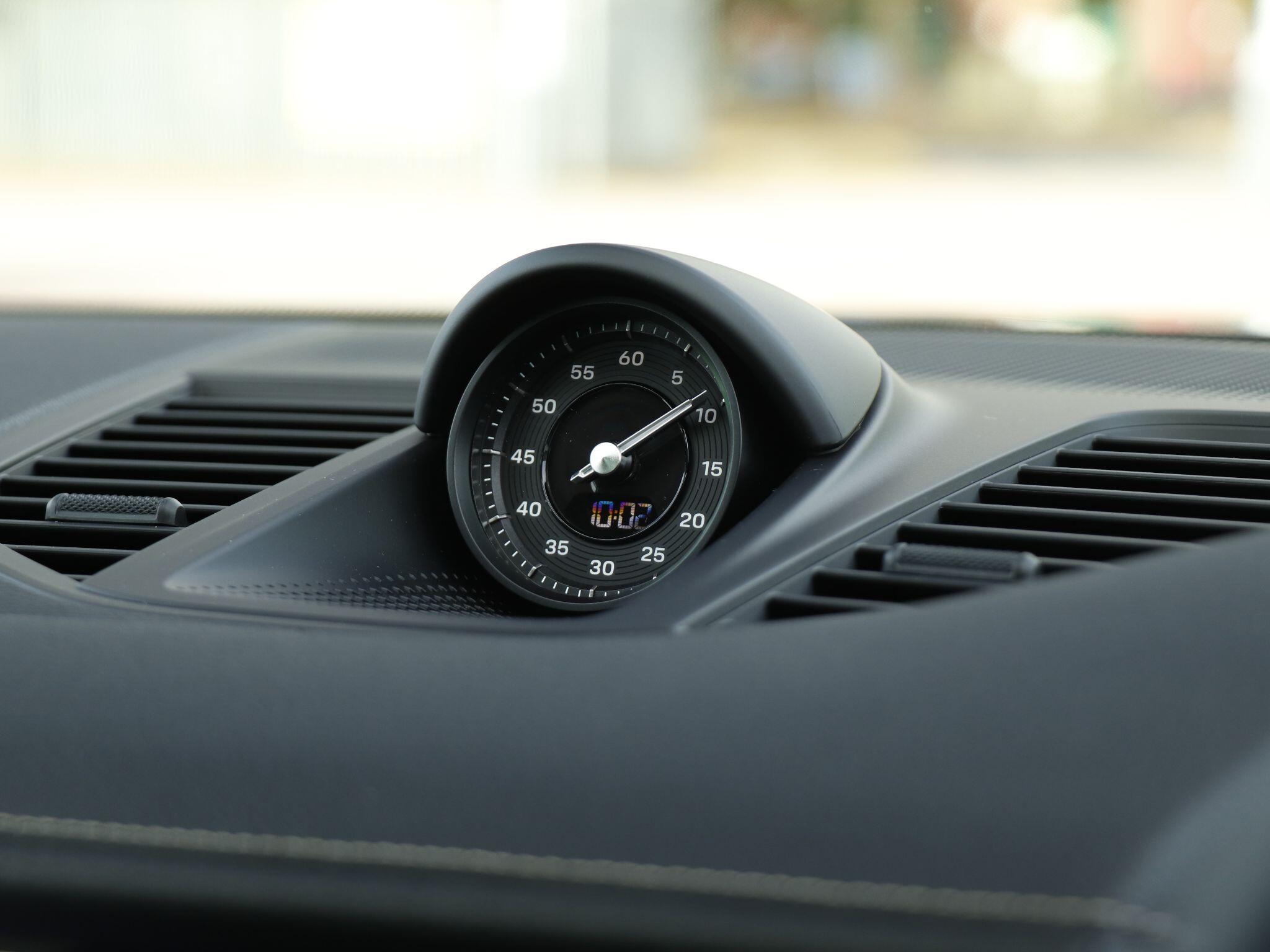 Porsche Panamera view 14