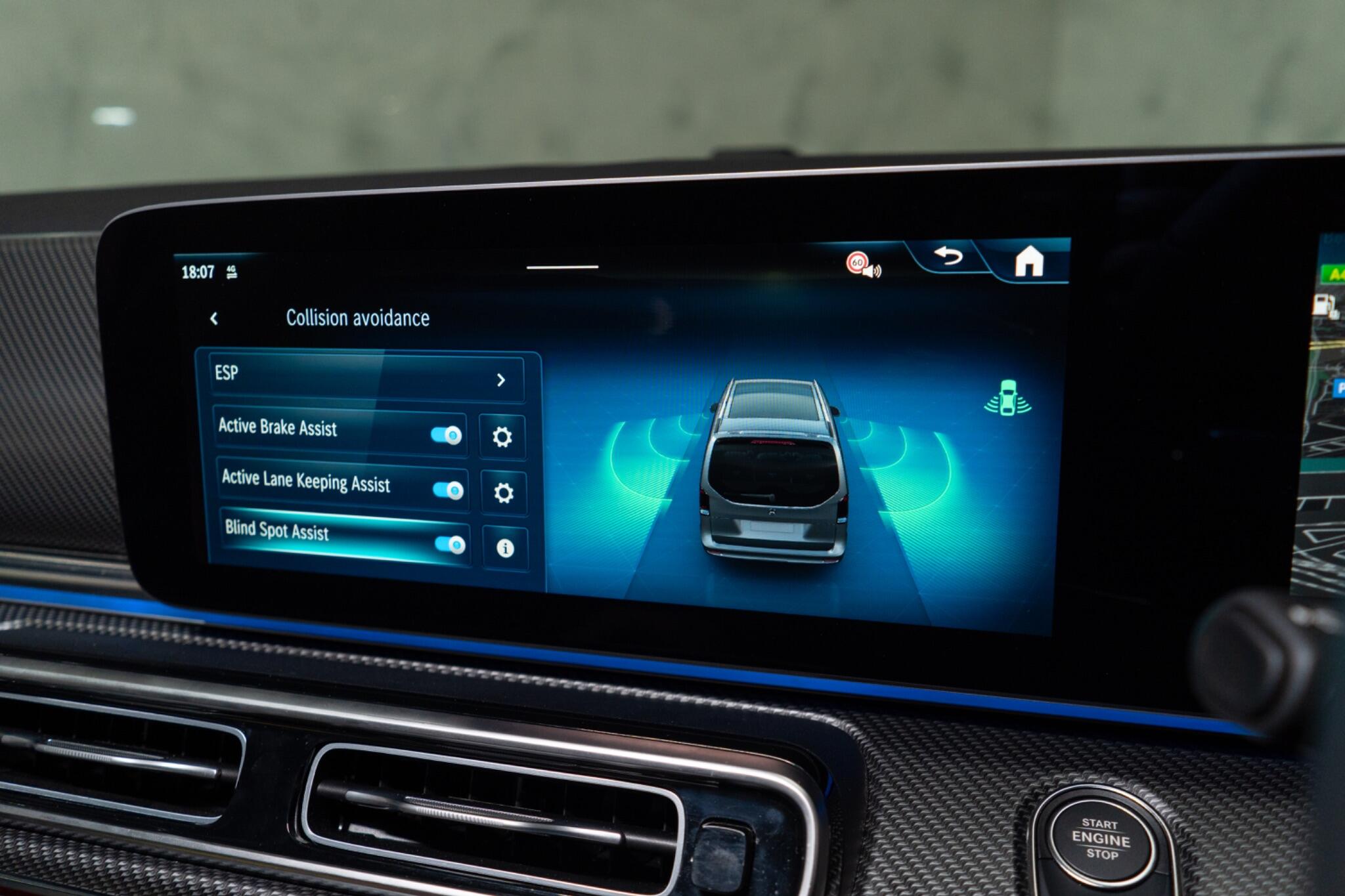 Mercedes-Benz V-Class view 27