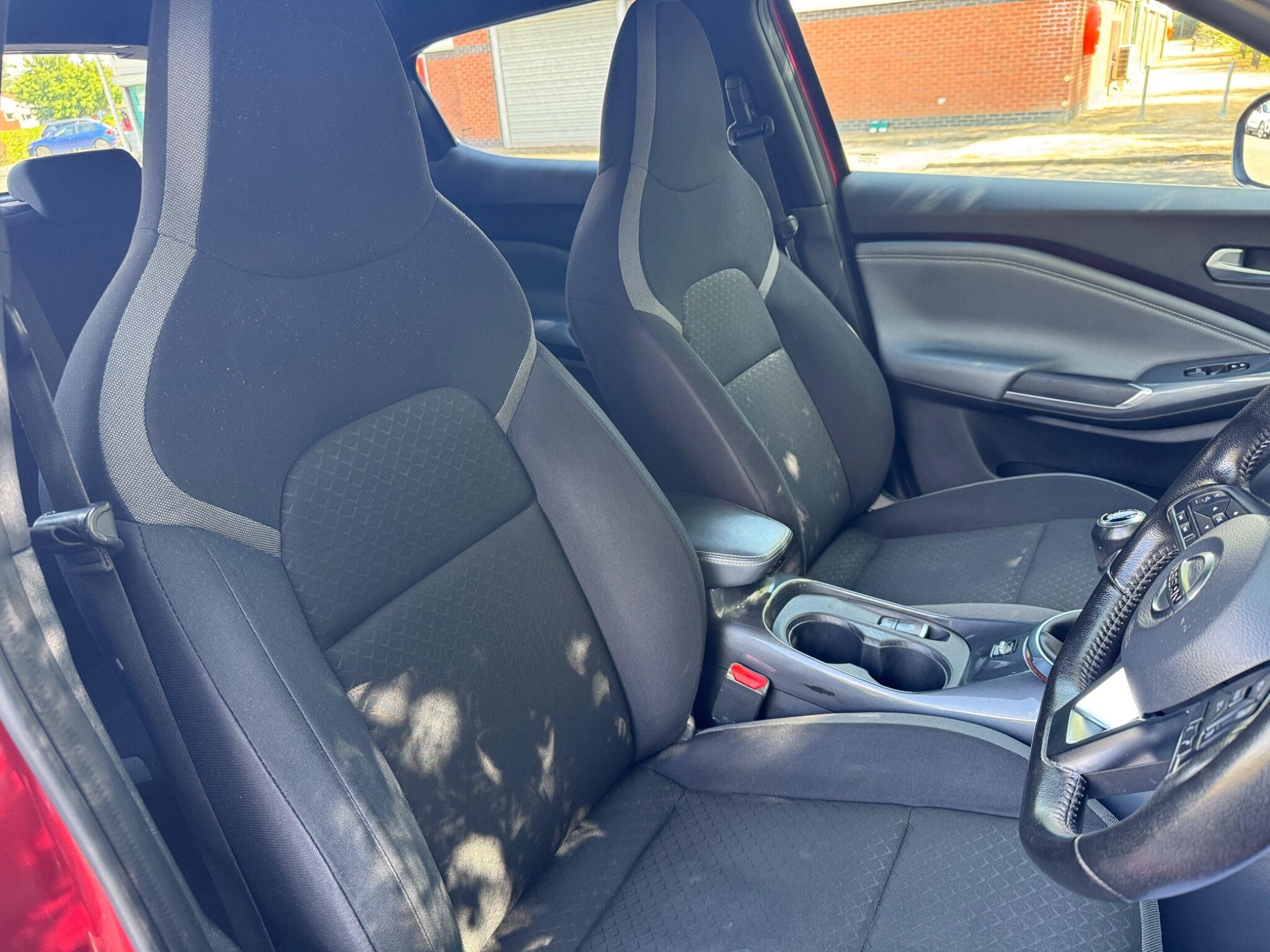 Nissan Juke view 23