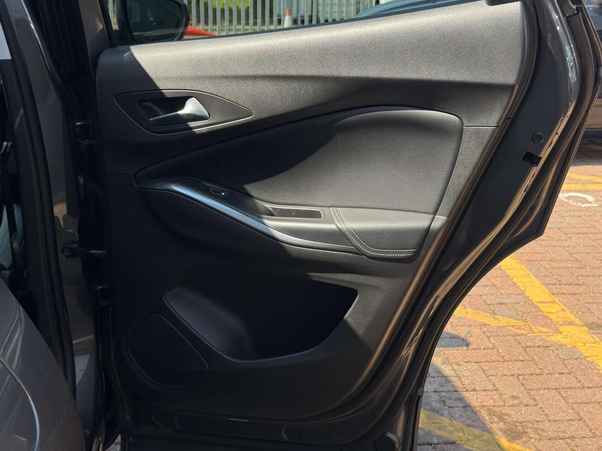 Vauxhall Grandland X view 29